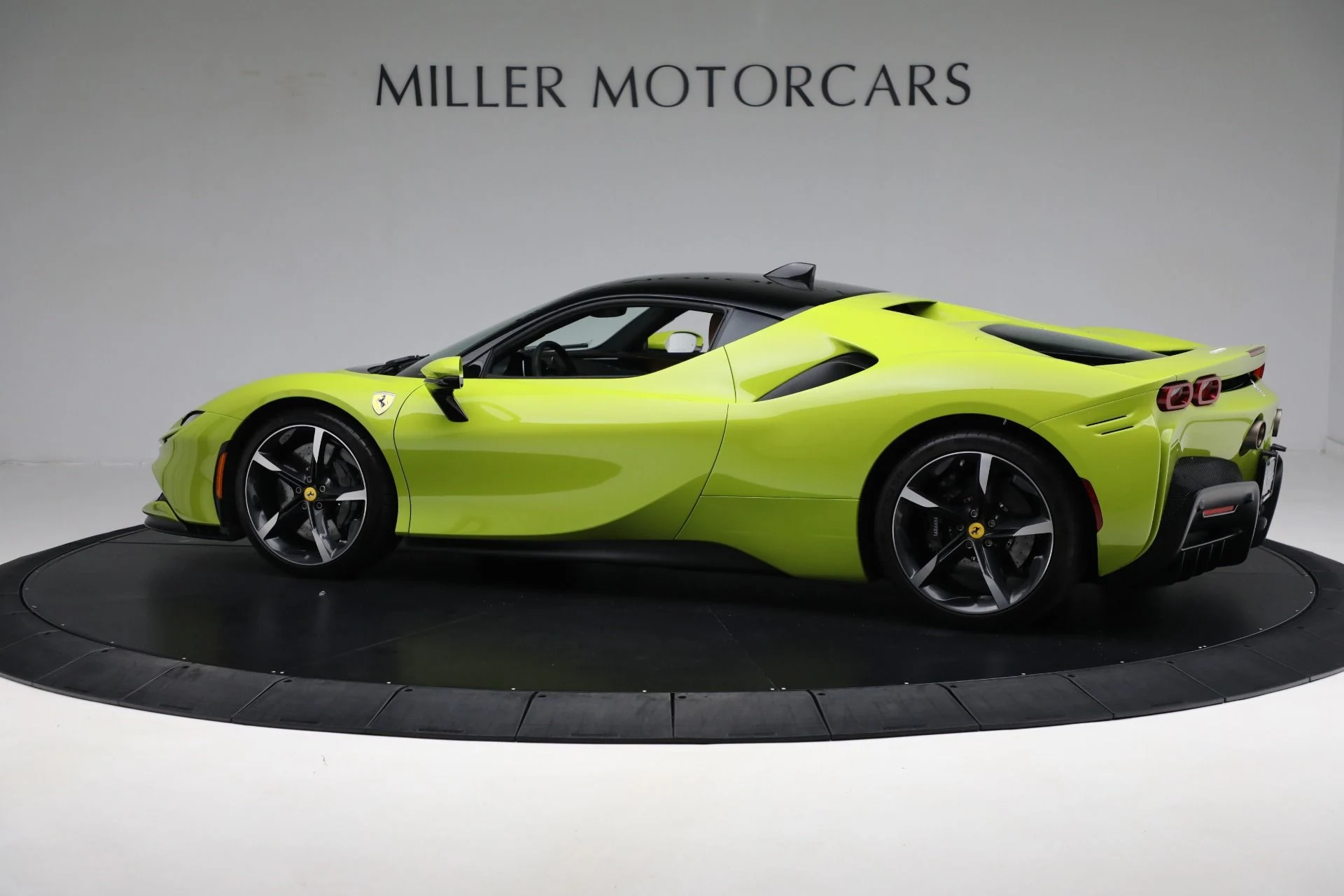 mph004_1433120000_Used_2022_Ferrari_SF_90_Stradale_062485f6f3