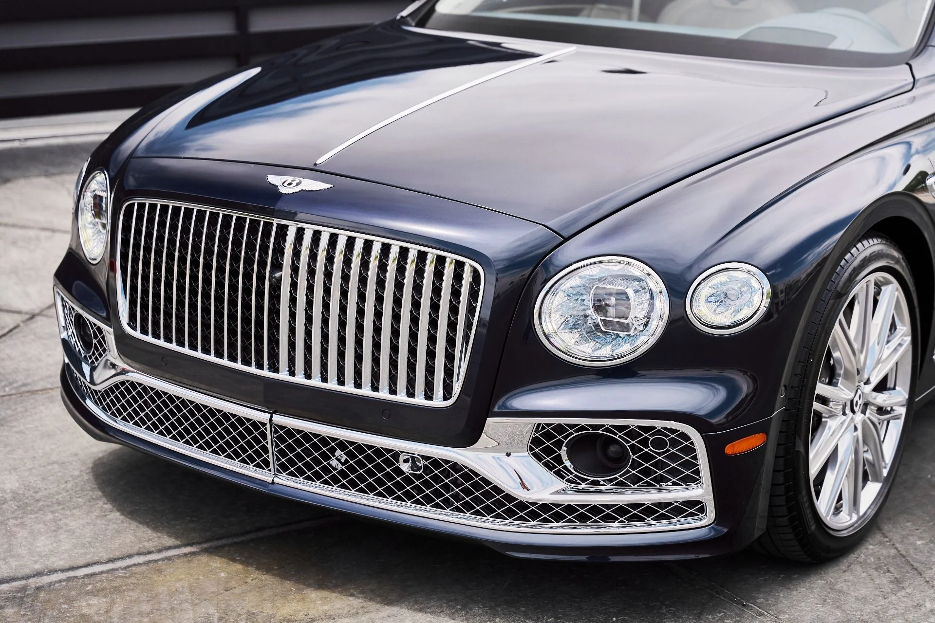 mph004_1442078705_Used_2021_Bentley_Flying_Spur_V8_1779867090_7254b395cb