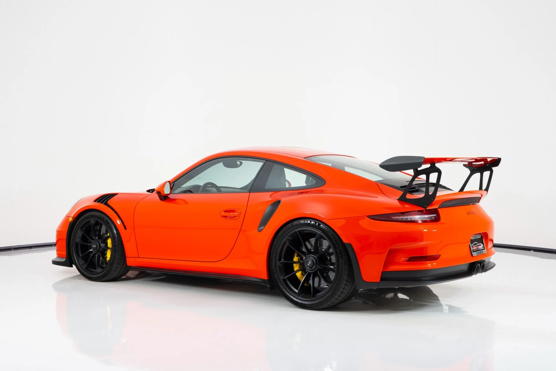 mph004_144287763_Used_2016_Porsche_911_GT_3_RS_1754423329_30273fbe12