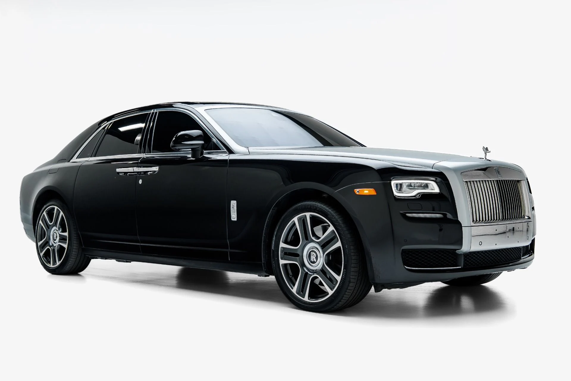 mph004_1452038530_Used_2016_Rolls_Royce_Ghost_1790722739_609731c88b