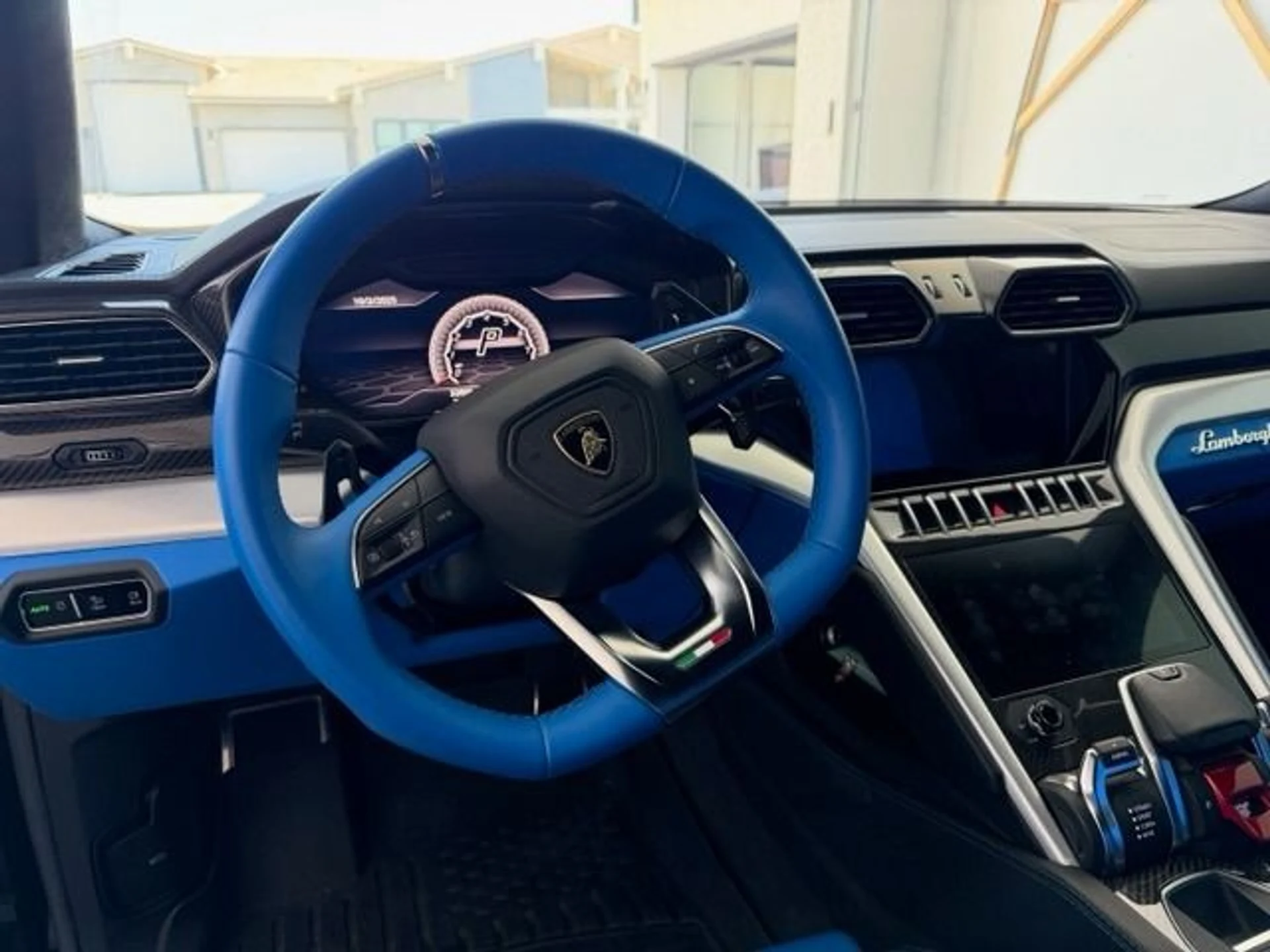 mph004_1457654332_Used_2020_Lamborghini_Urus_1762201701_ec7bb97f88