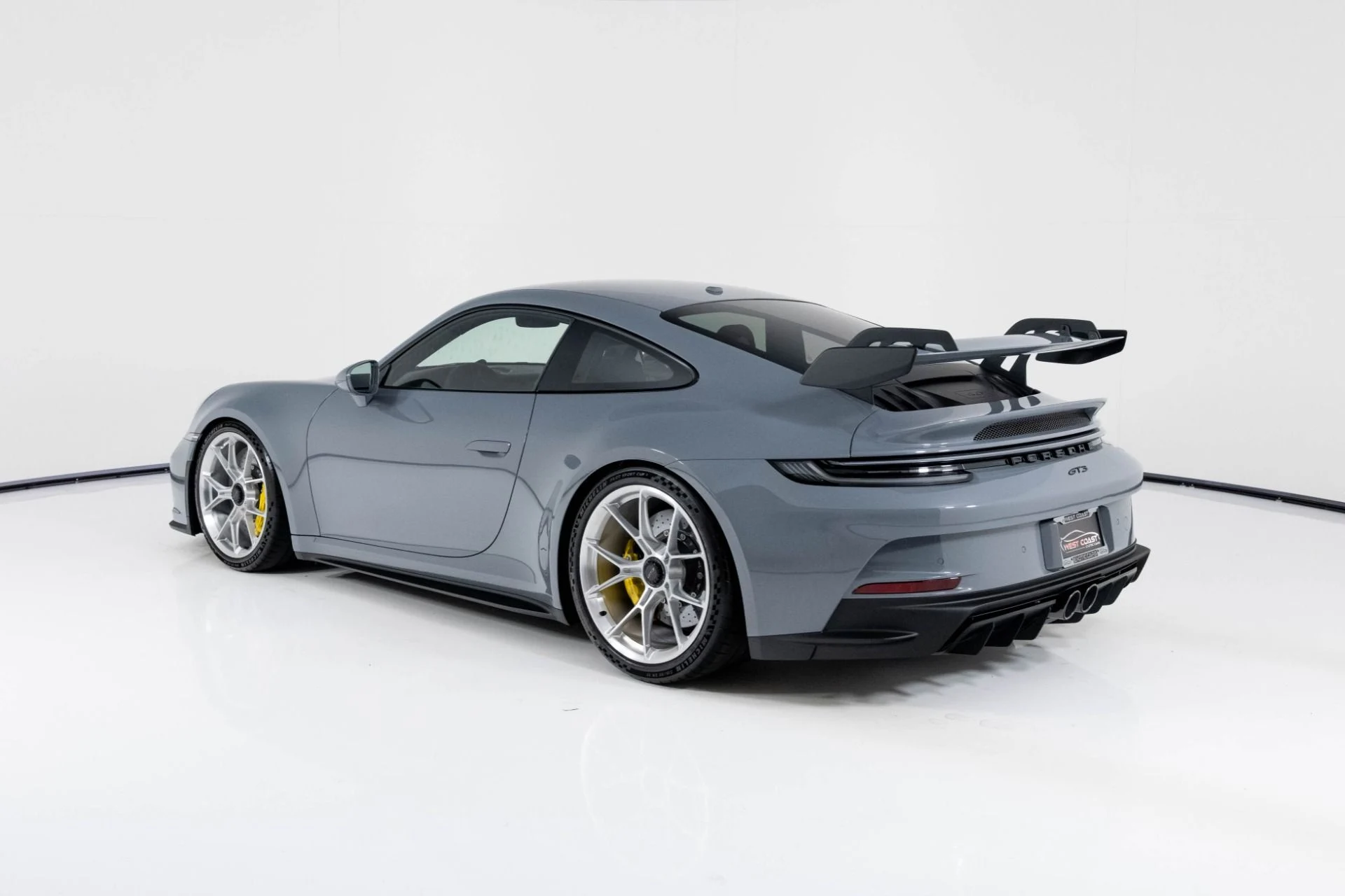 mph004_1466395056_Used_2024_Porsche_911_GT_3_1760998093_3b09a270c8