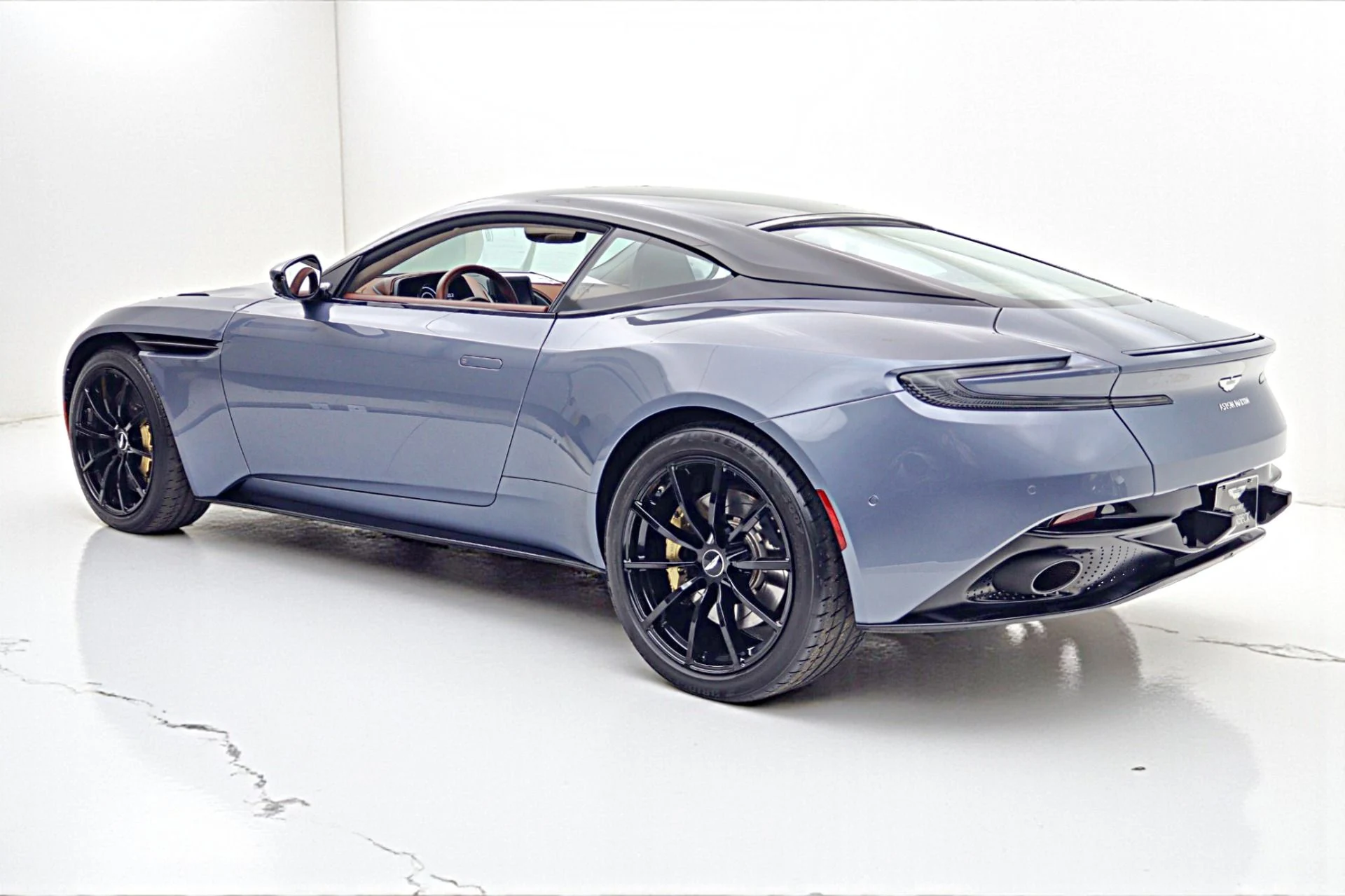 mph004_1468363790_Used_2020_Aston_Martin_DB_11_AMR_7d58f97ddc