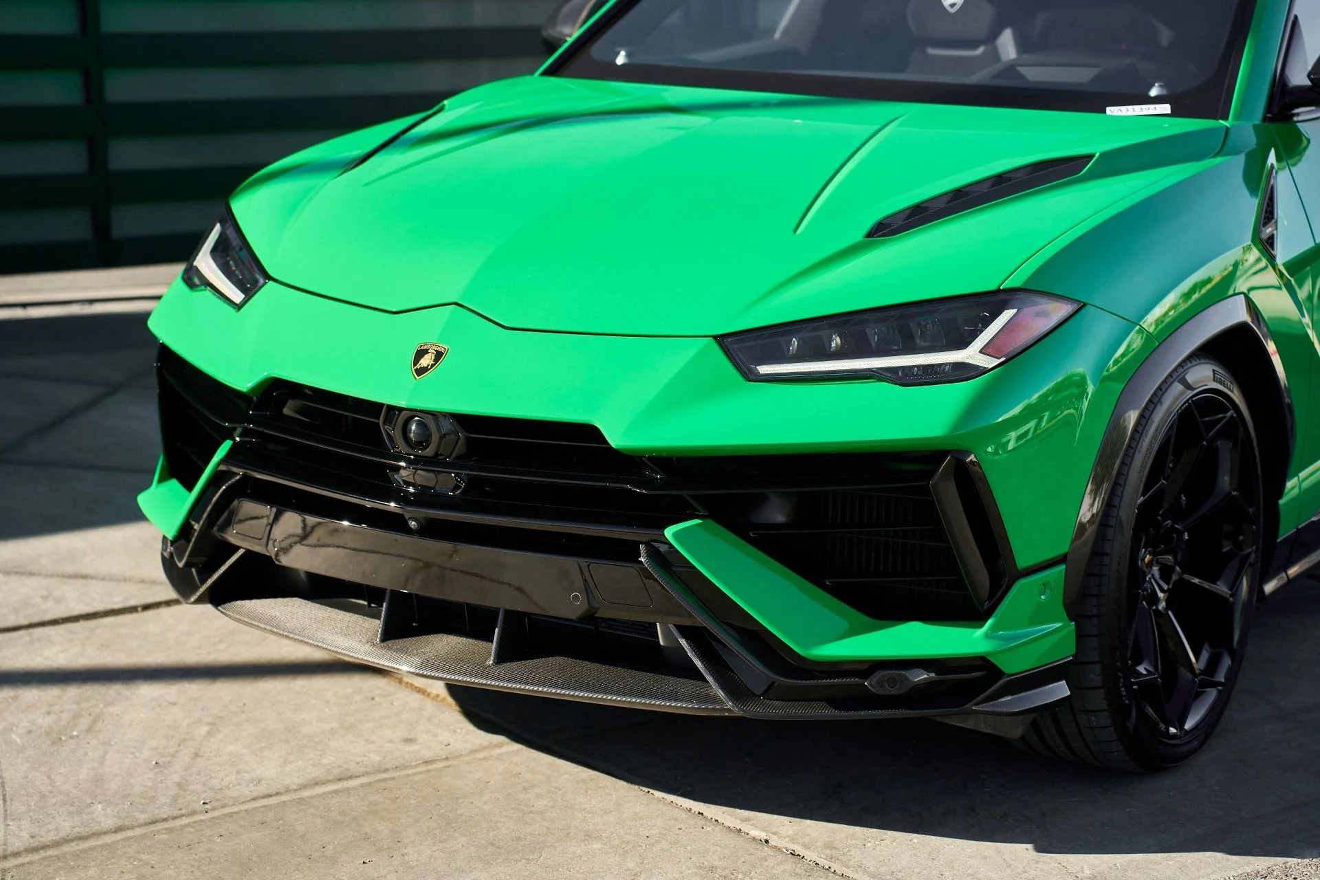 mph004_149912097_Used_2024_Lamborghini_Urus_Performante_1764124734_60b4885db5