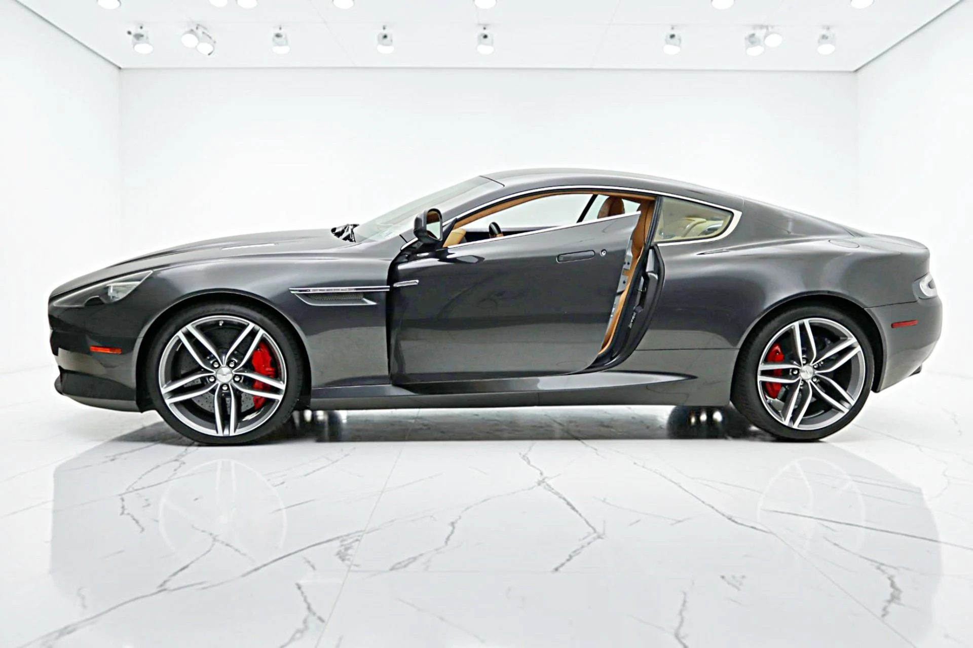 mph004_1499124981_Used_2012_Aston_Martin_Virage_Coupe_73c07de7b4