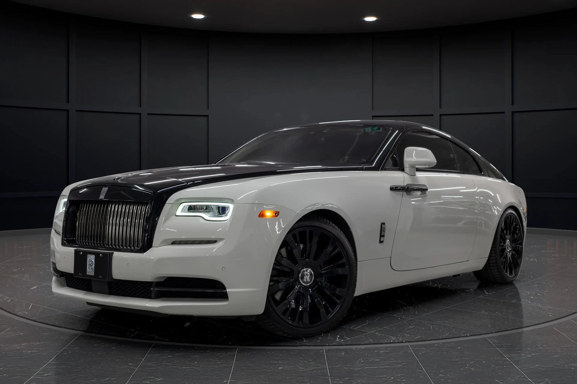 mph004_1503605423_46bdf05b_ad18_4370_a9cd_72a21299bffc_201720_Rolls_Royce20_Wraith2028_SCA_665_C56_HUX_8653929_2_2e950f442c