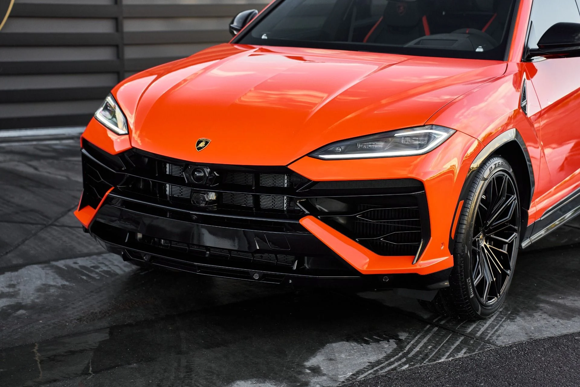 mph004_1503990931_Used_2025_Lamborghini_Urus_SE_1763604960_f0a75232d1