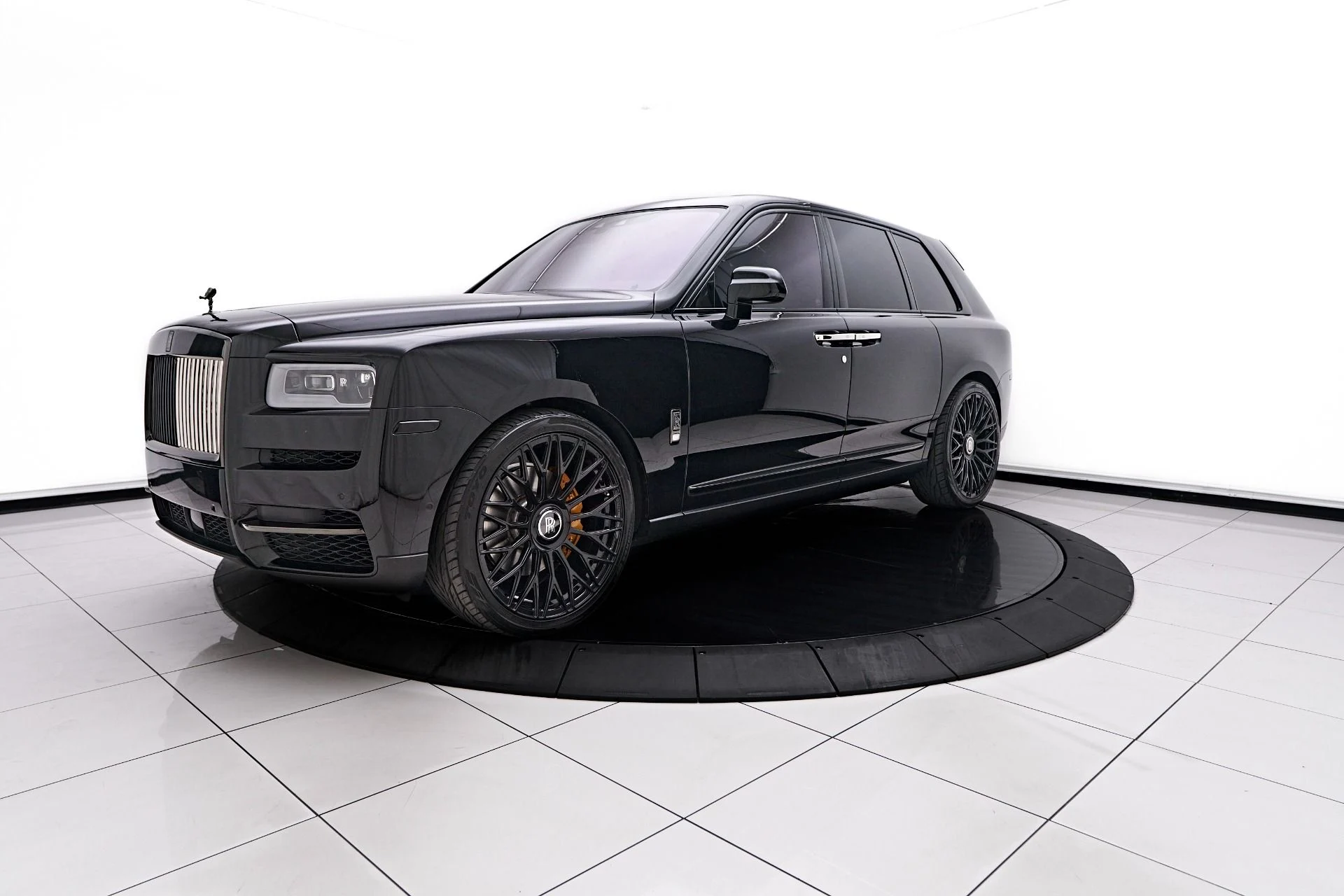 mph004_1504022344_Used_2021_Rolls_Royce_Cullinan_Base_1754605348_0bc67009a0