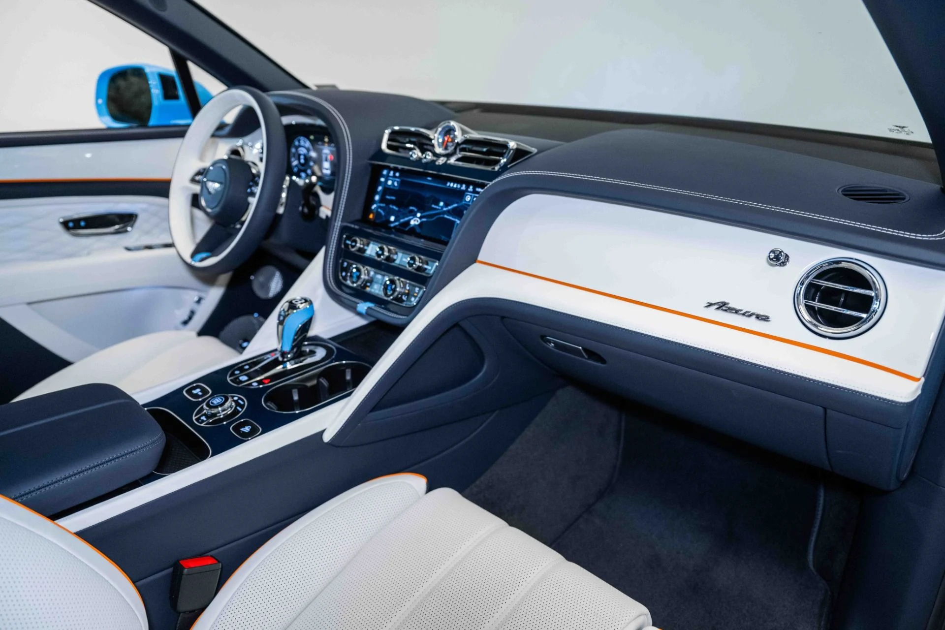 mph004_1505146907_New_2024_Bentley_Bentayga_EWB_Azure_V8_1725117447_9a755db223