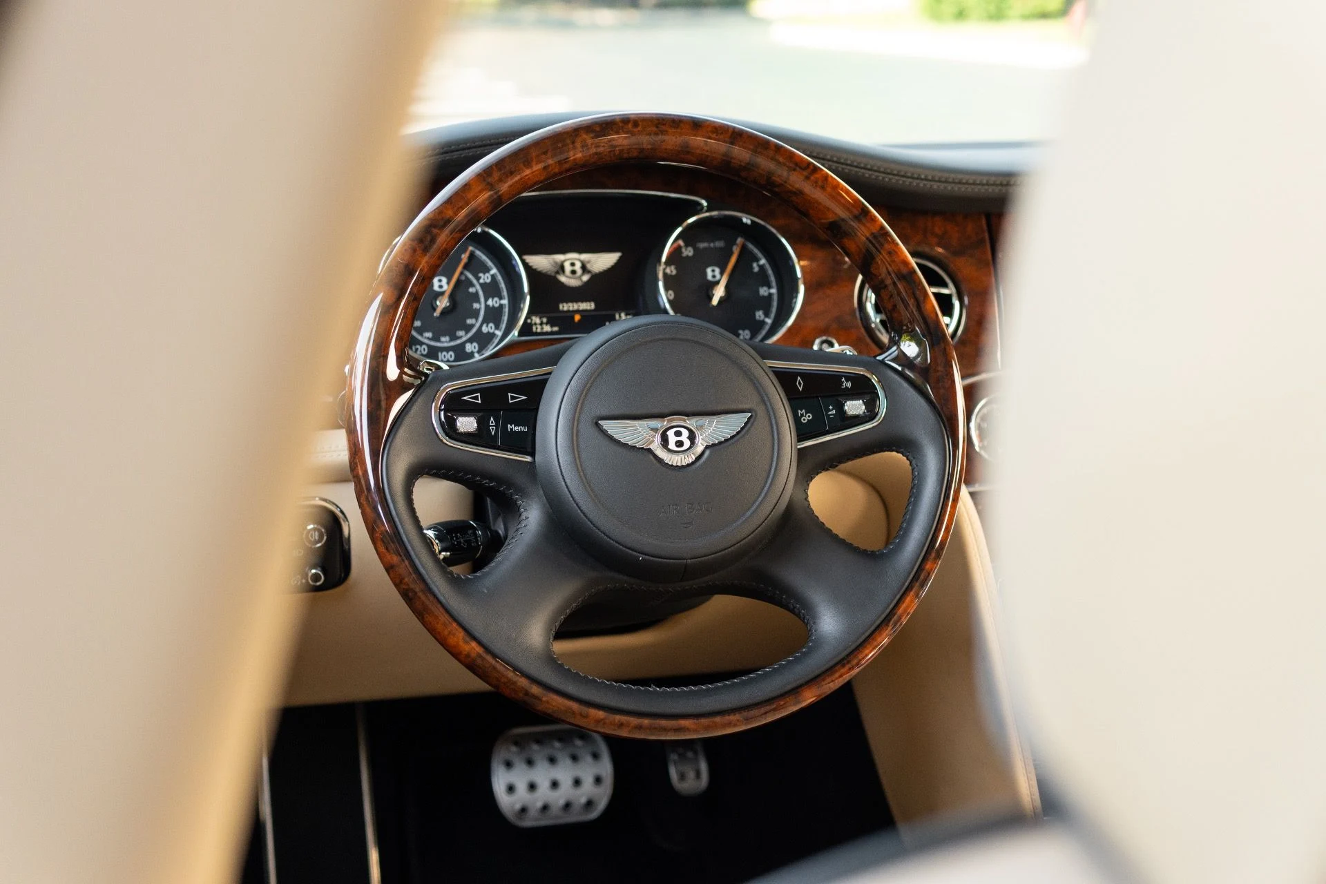 mph004_1506827631_Used_2014_Bentley_Mulsanne_1774576298_21e90812a0