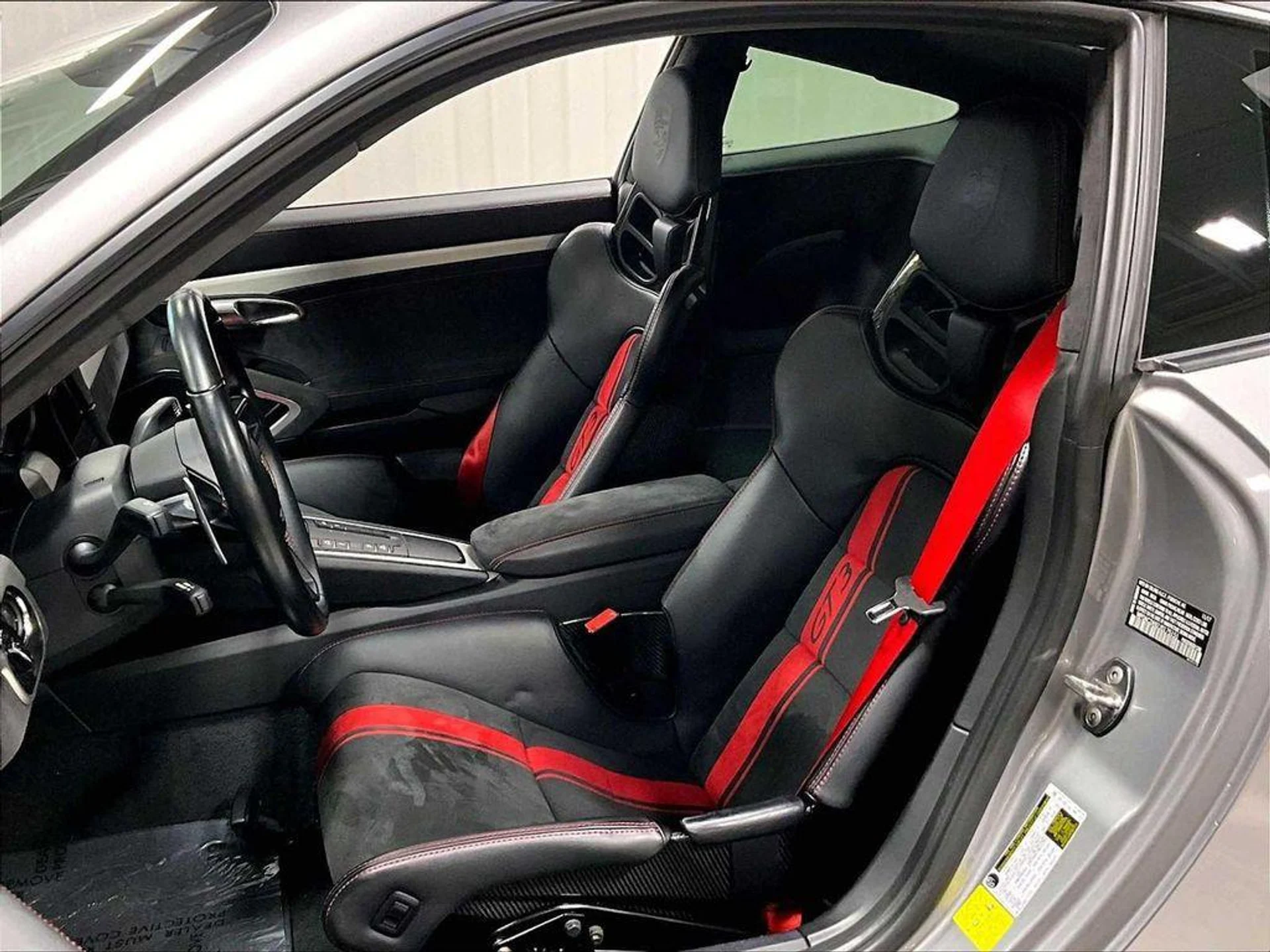 mph004_1517650196_H0e57379z_Ta_Gz9_Wx_L06_V5_X_Yd_A2c_4671a521d9