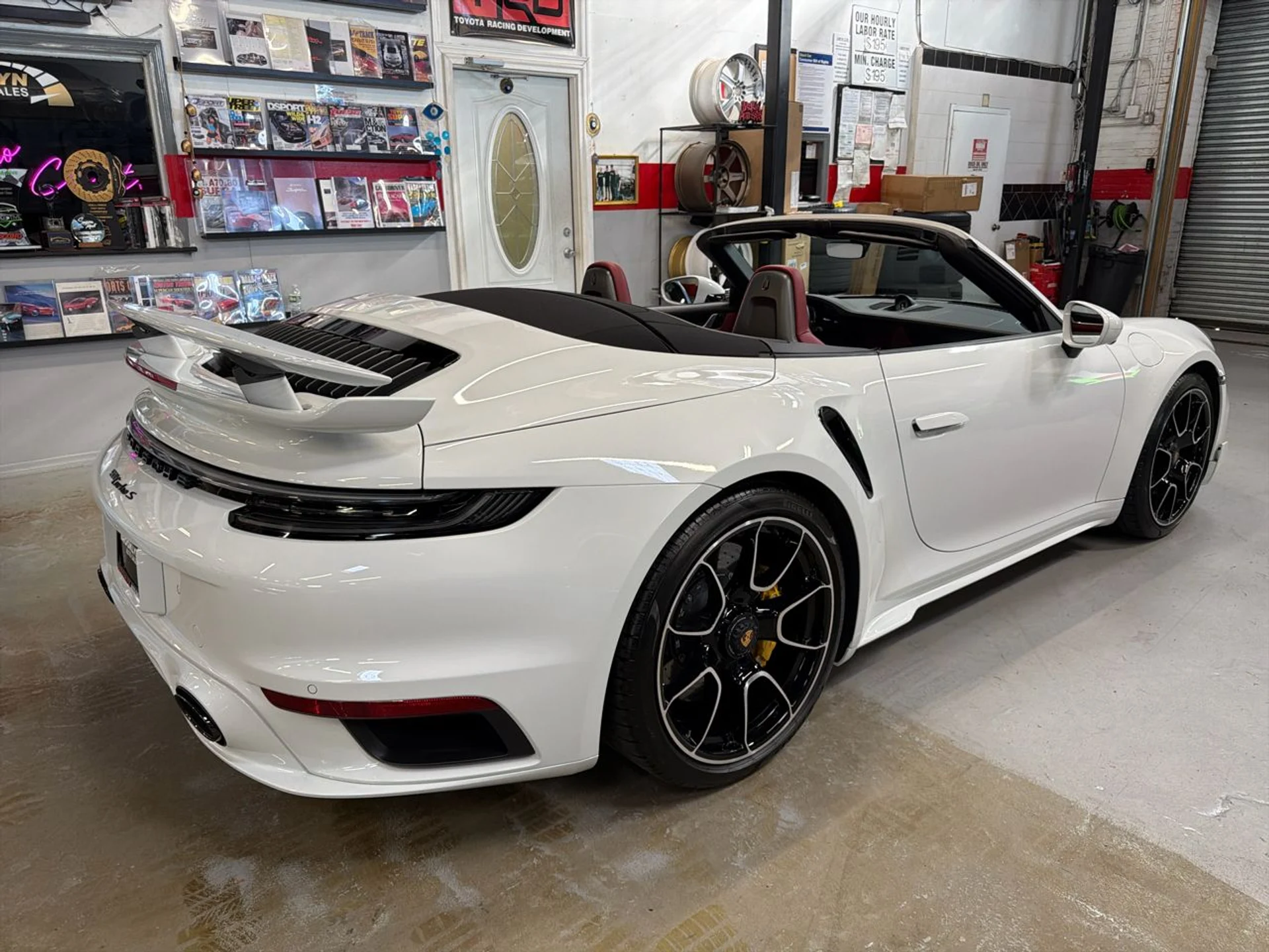 mph004_154810956_638981175621375621_795a35e127