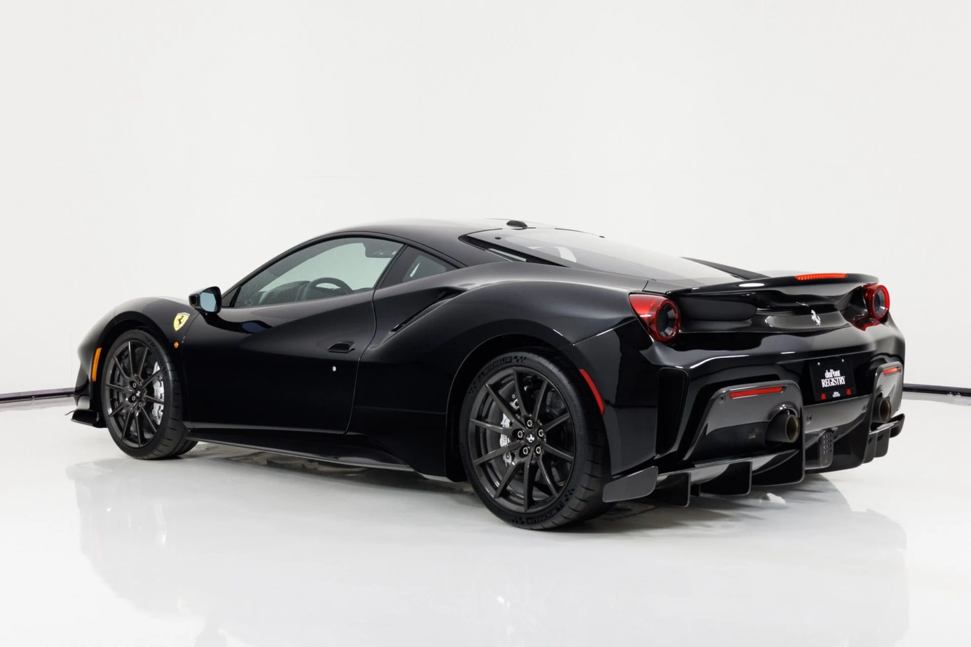 mph004_1558935026_Used_2019_Ferrari_488_Pista_1781884381_6745fab922