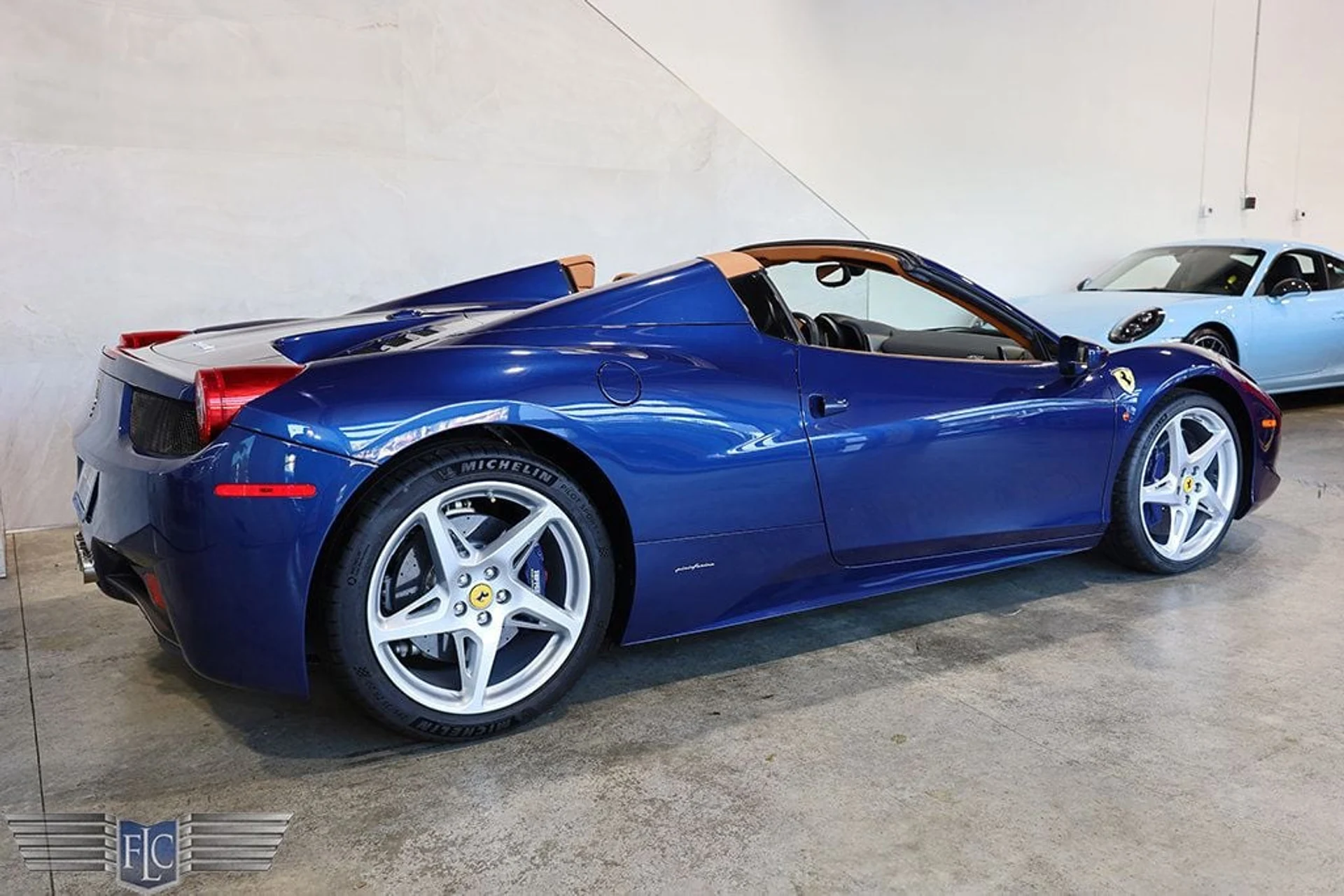 mph004_1563212176_used_2015_ferrari_458_spider_f1convertible_9689_22991784_5_1024_484202106d