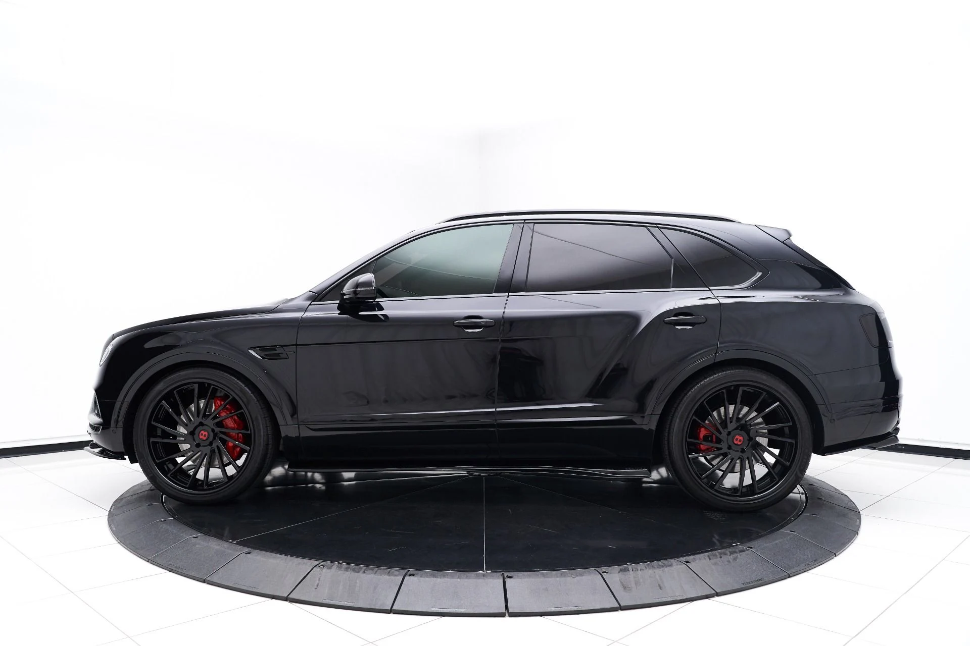 mph004_1583097705_Used_2017_Bentley_Bentayga_W12_1648839996_7b845008b2