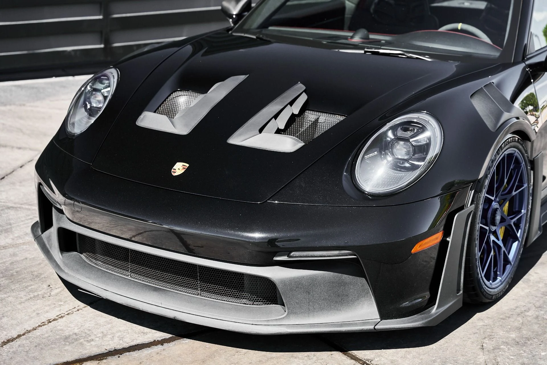 mph004_159133599_Used_2024_Porsche_911_GT_3_RS_1775094492_cd2883eb65