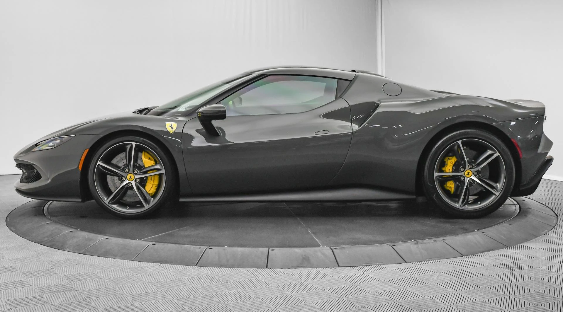 mph004_159762523_Used_2023_Ferrari_296_GTB_Coupe_1745482053_57a9d5e5e3