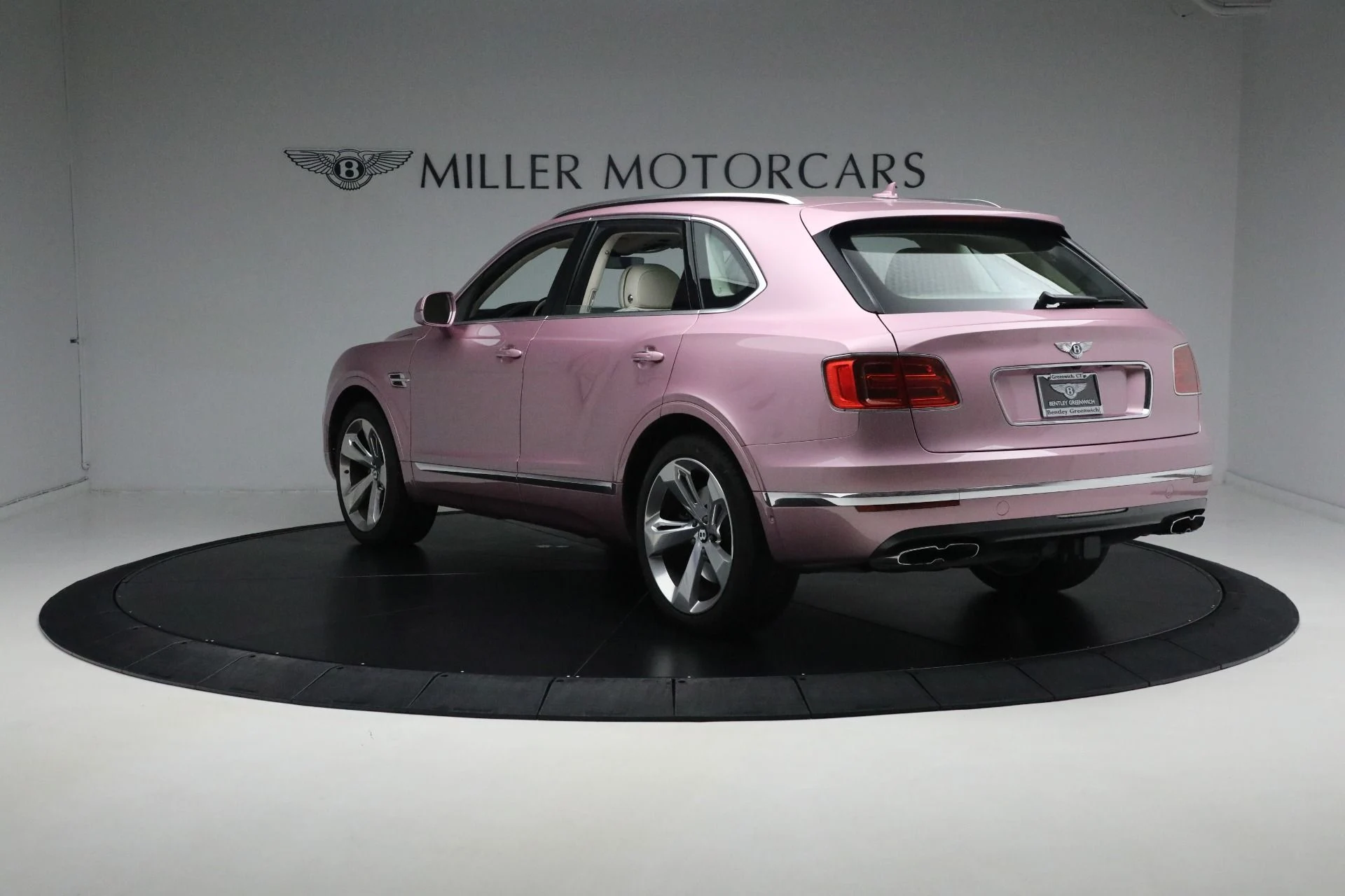 mph004_160241966_Used_2019_Bentley_Bentayga_V8_1721831801_4abca6bc05