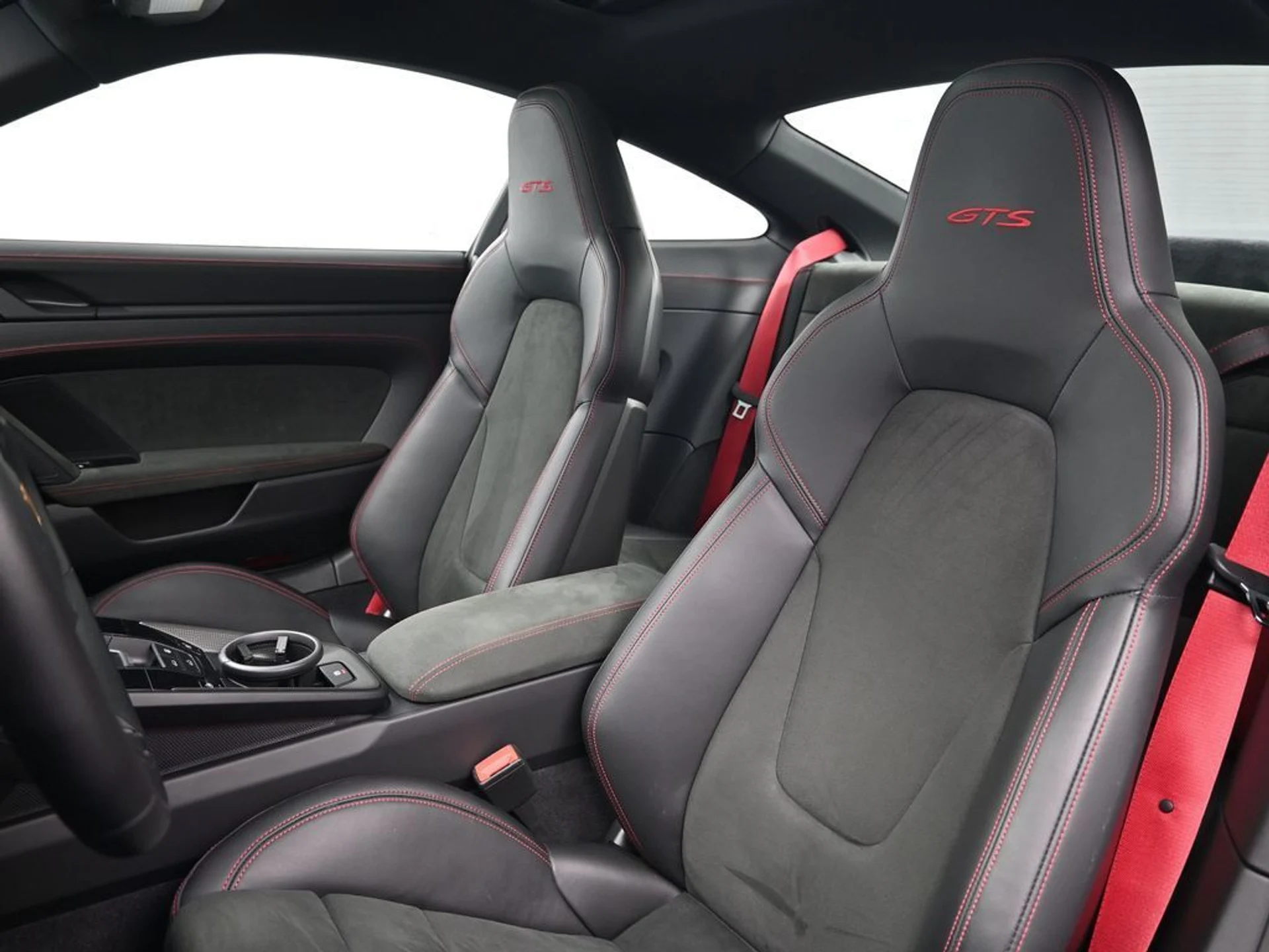 mph004_1613606314_3a86b760c3949be7a3712d406f22d43ax_1e167c1e42