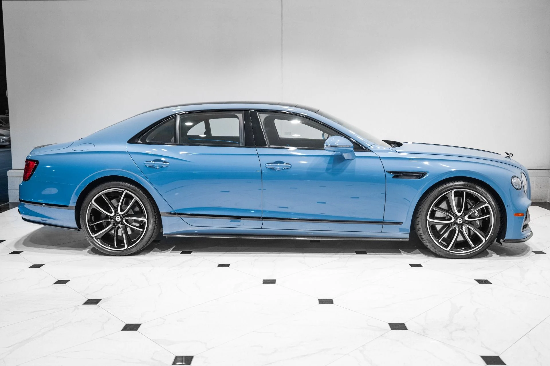mph004_1614173431_Used_2024_Bentley_Flying_Spur_Edition_8_1777999219_b2de2216f6
