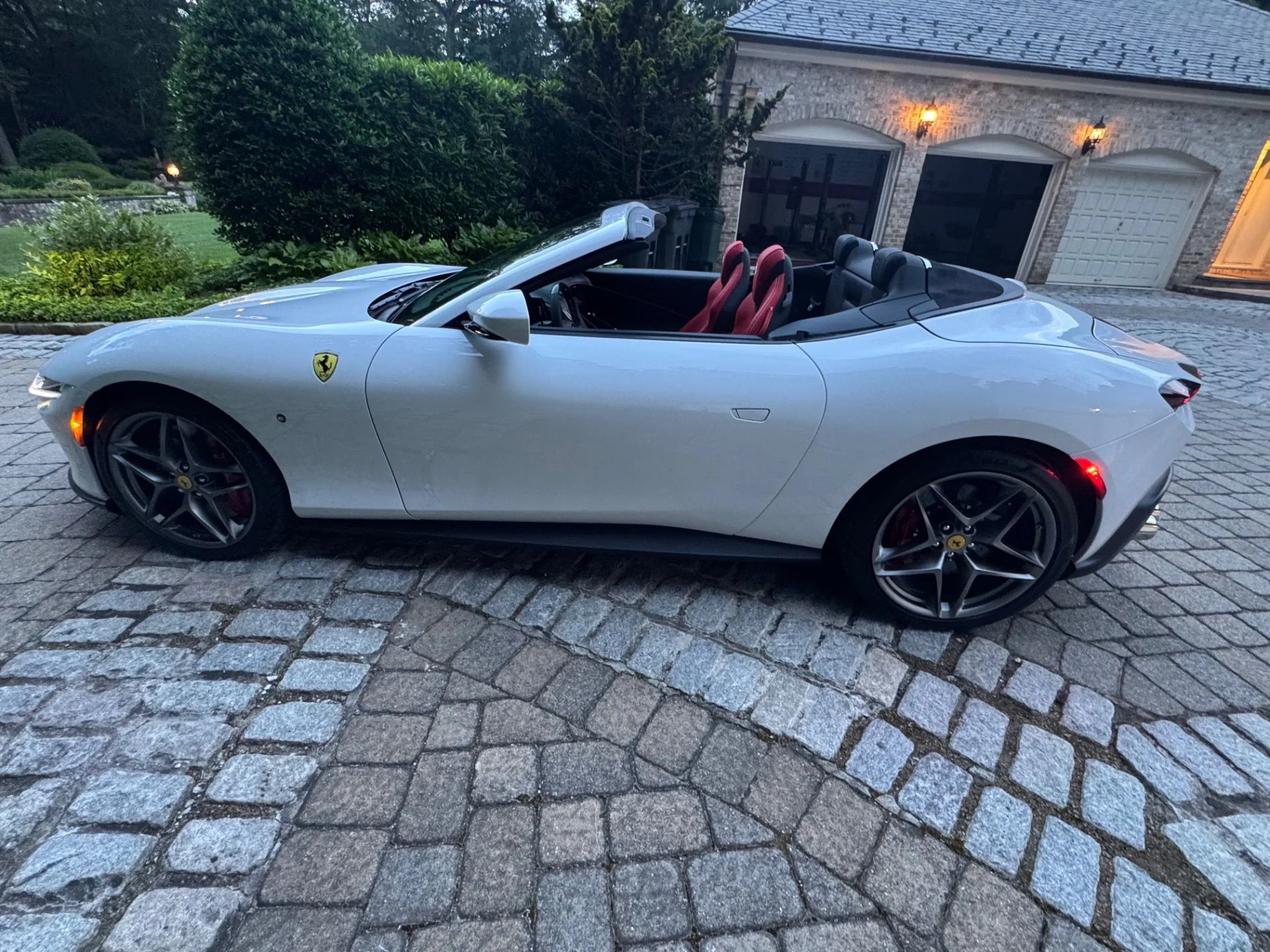 mph004_1615152945_Used_2025_Ferrari_Roma_Spider_1754506244_91a54d6e2f