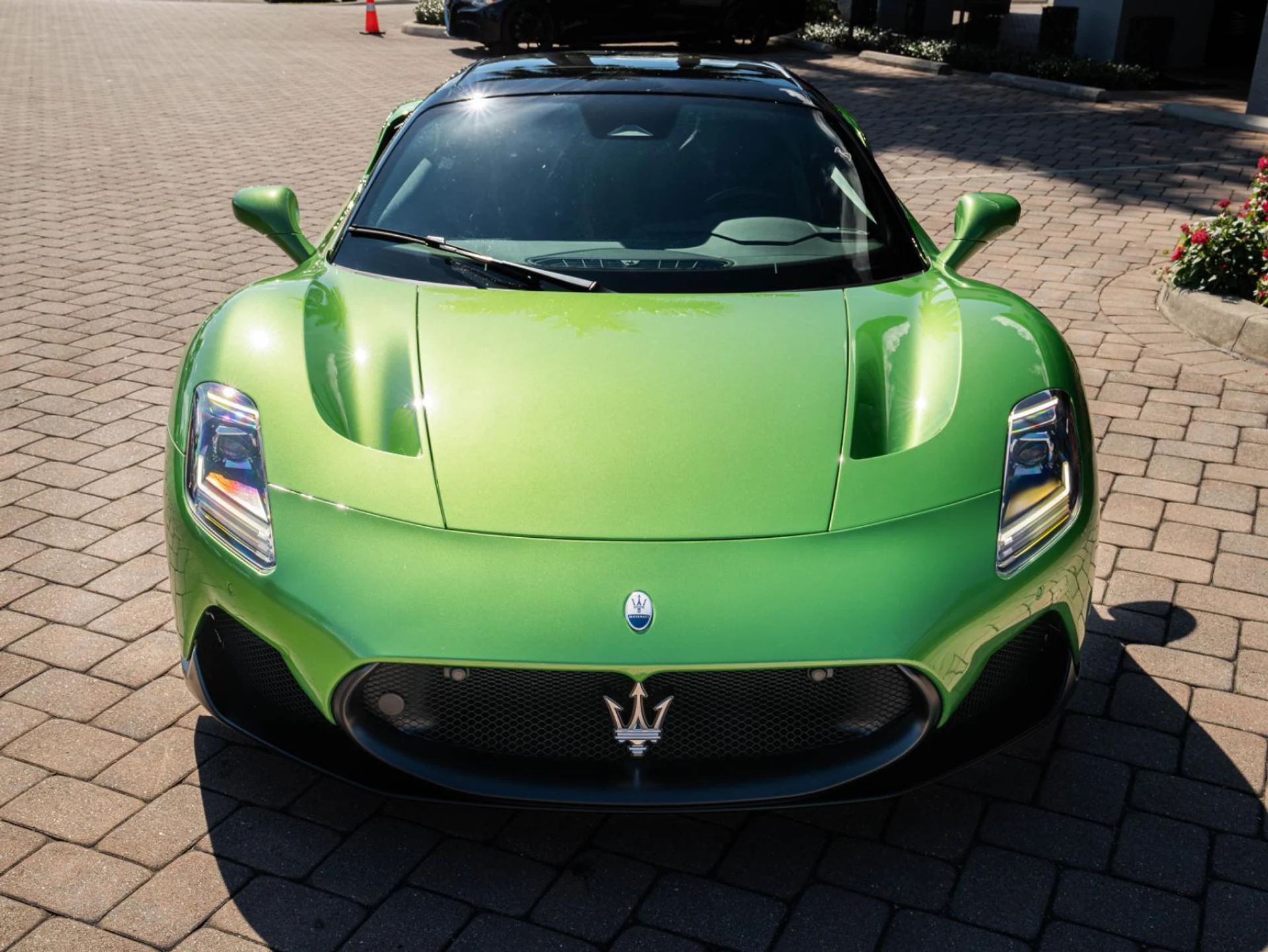 mph004_1618558633_Used_2023_Maserati_MC_20_Cielo_1769250107_cd0654f04d