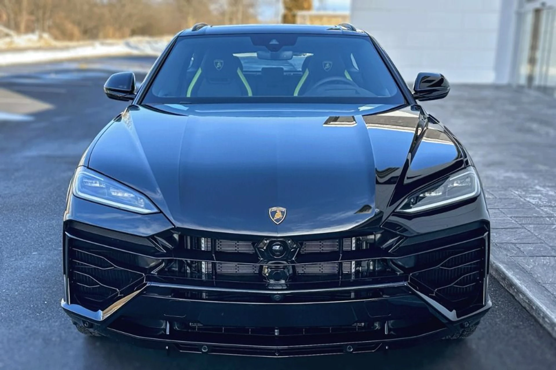 mph004_1621289600_Used_2025_Lamborghini_Urus_SE_1770899583_1ea3265606