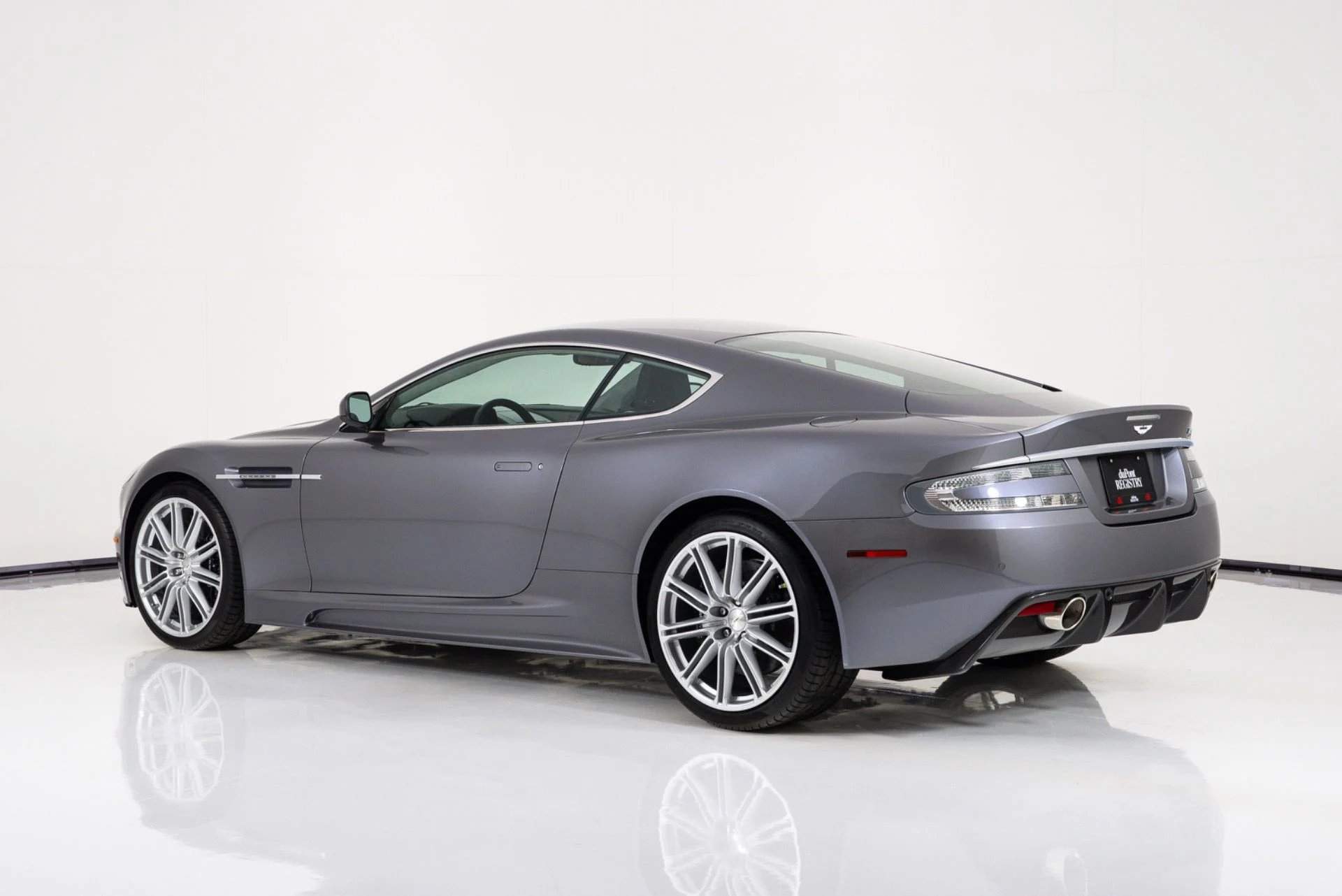 mph004_1621725908_Used_2009_Aston_Martin_DBS_V12_Manual_1782515507_575f4e8fd8