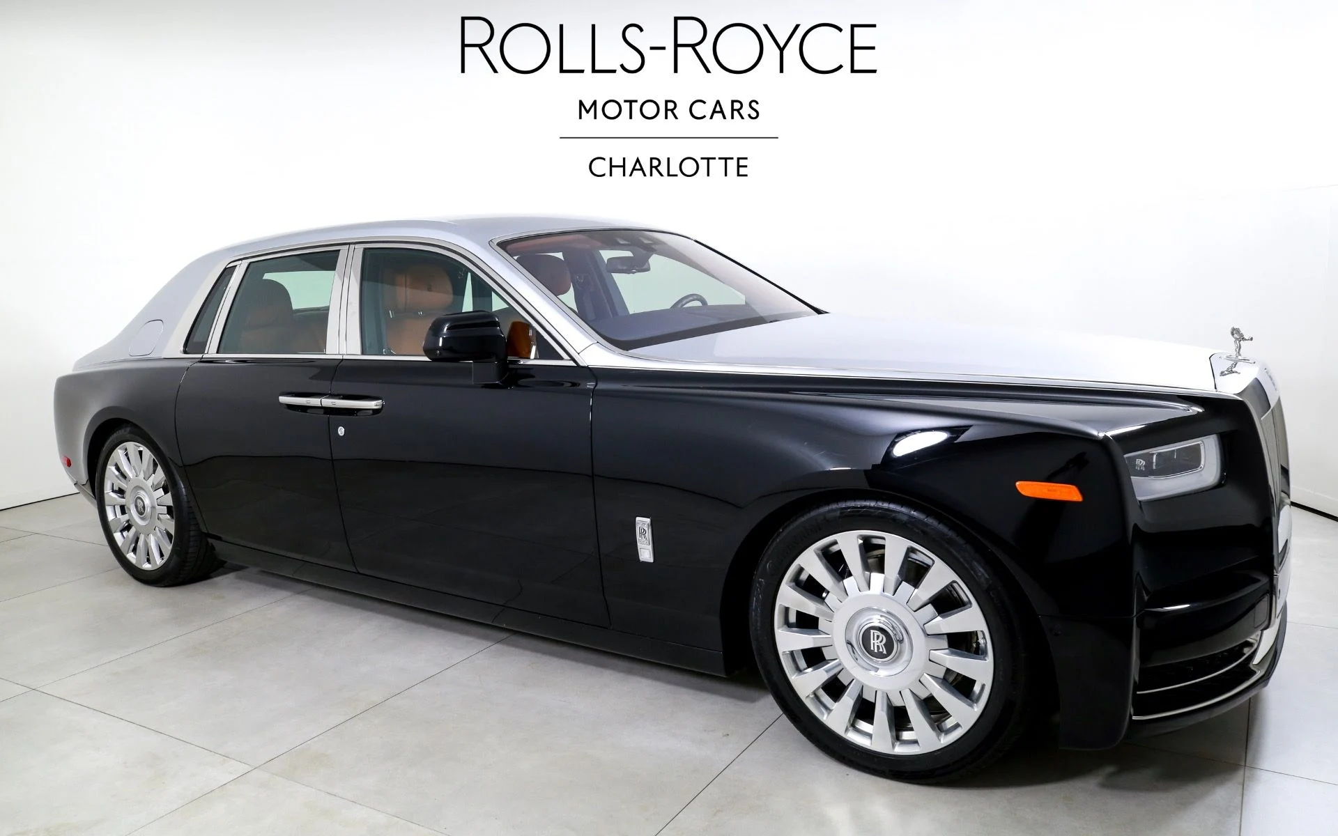 mph004_1622425093_Used_2018_Rolls_Royce_Phantom_1754410239_37230974f0