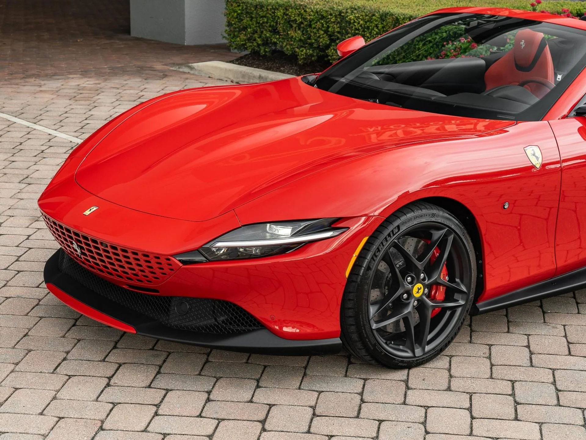 mph004_1623265192_Used_2024_Ferrari_Roma_Spider_1757614248_34792877f1