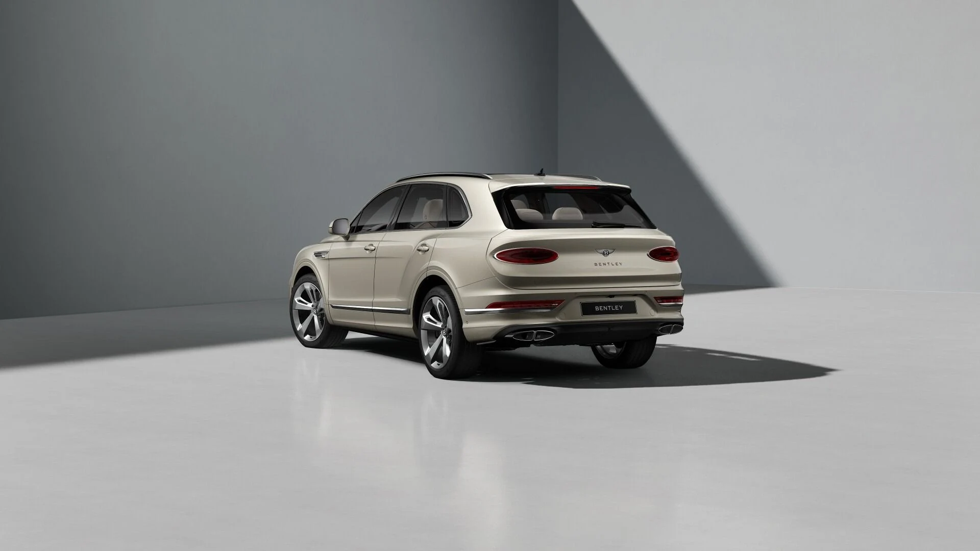 mph004_1633970419_New_2027_Bentley_Bentayga_V8_1788542715_6da6f8319f