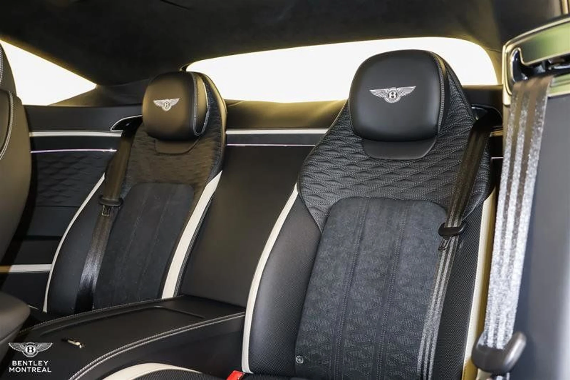 mph004_1637778606_38026592_05741_11424542_1616810891_8df1322ebe