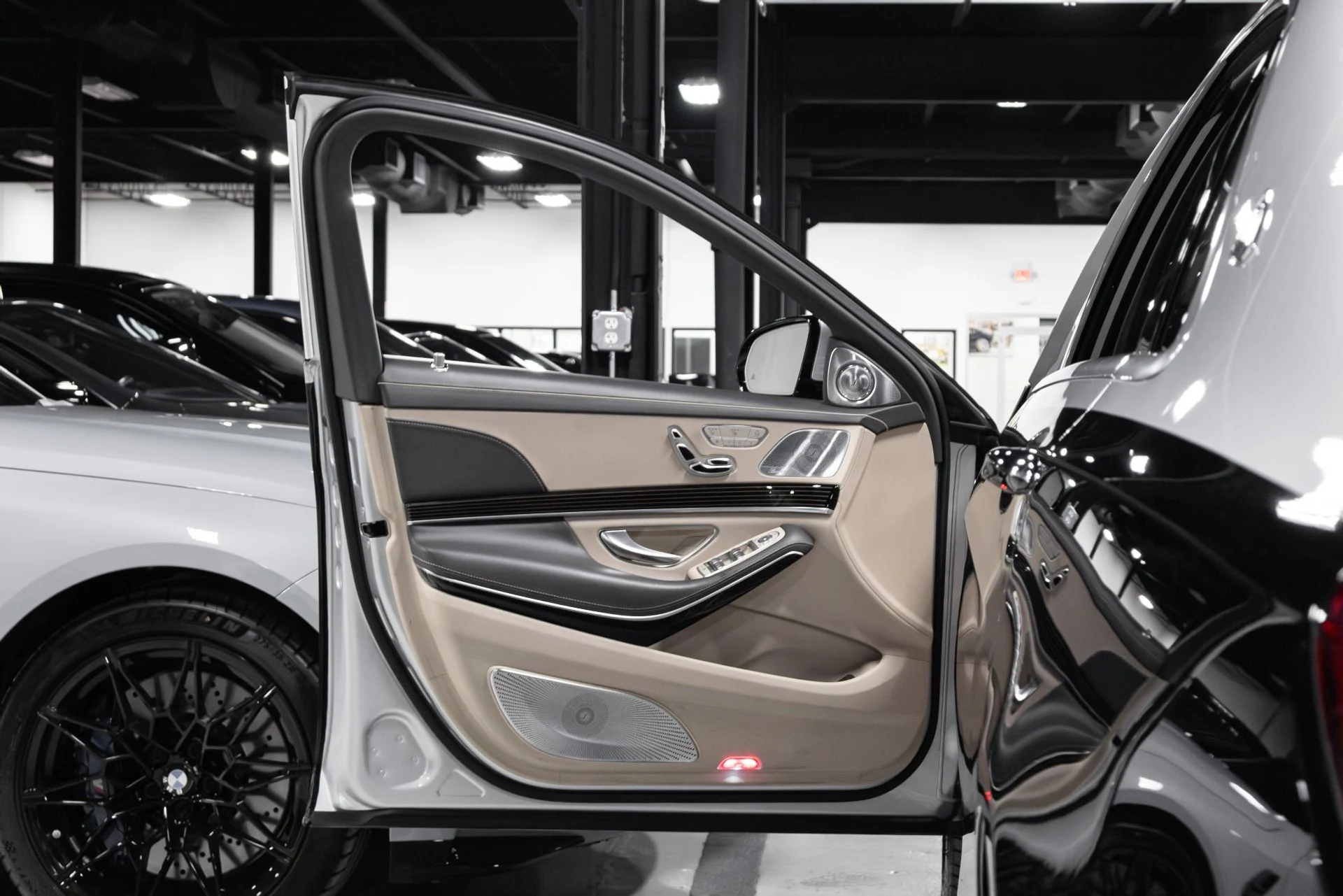 mph004_1638064892_Used_2019_Mercedes_Benz_S_Class_Maybach_S_560_4_MATIC_1763757818_0dca3d005f