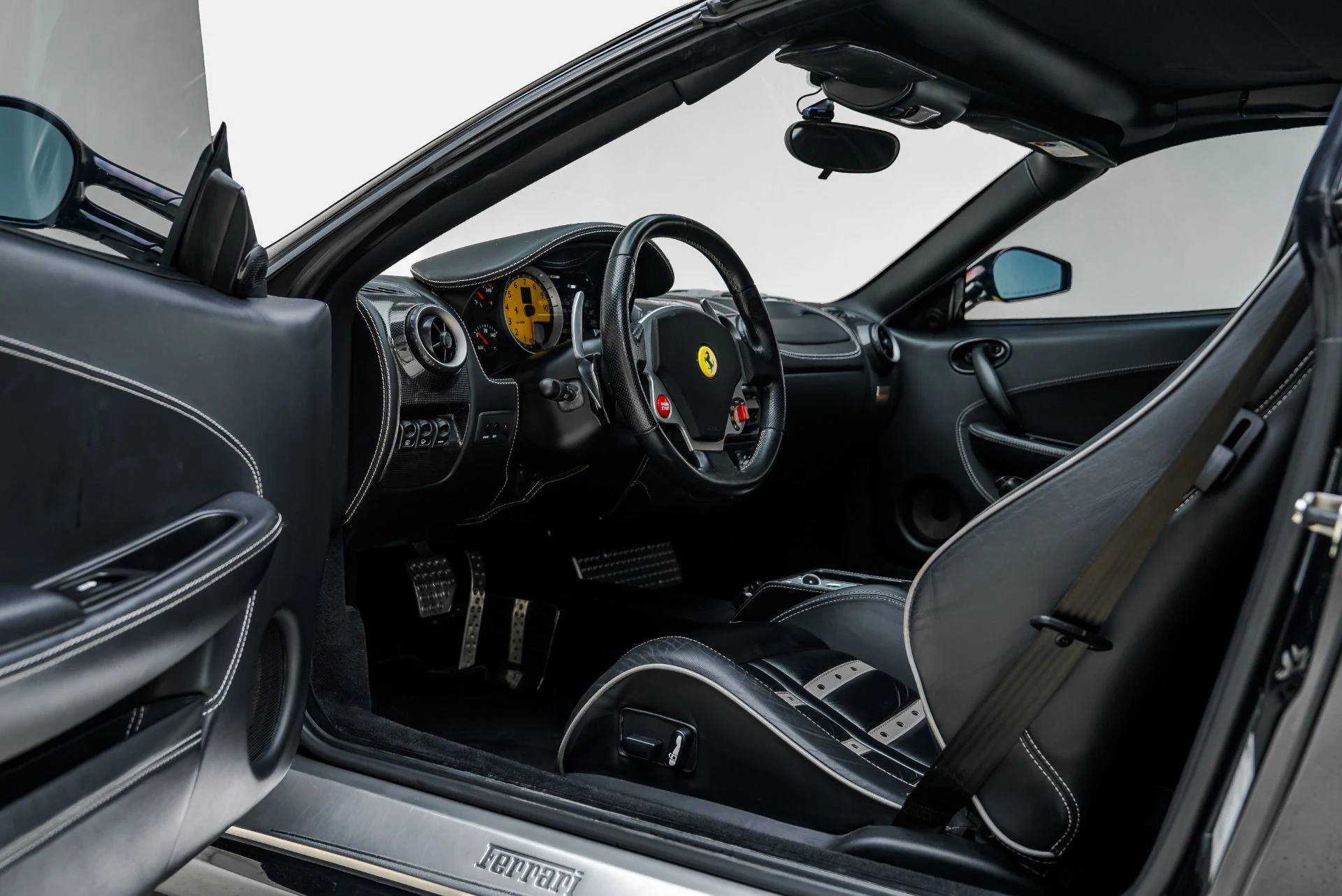 mph004_1640847861_Used_2008_Ferrari_F430_Spider_F1_1786146317_3c17a3bfb7