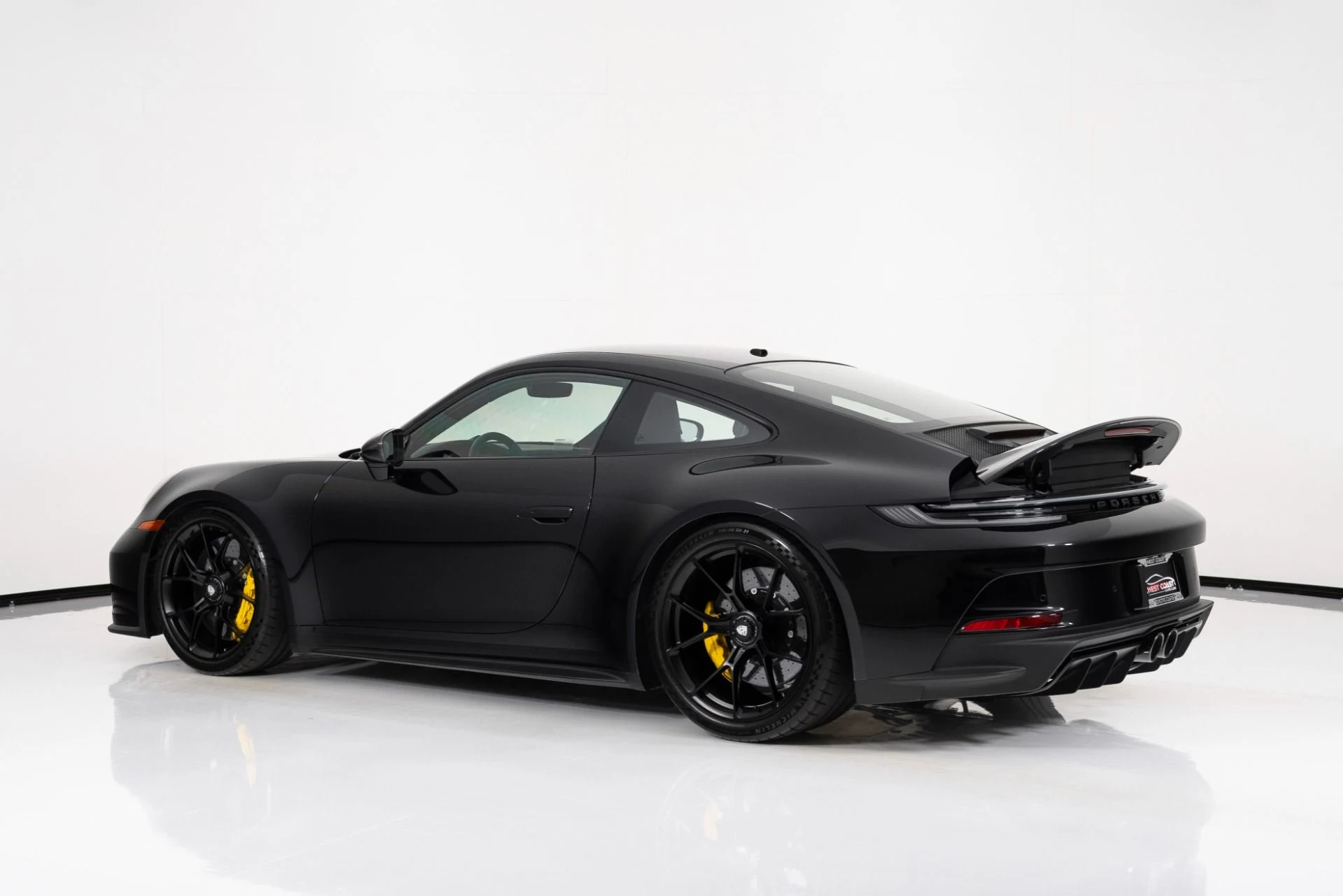 mph004_1642583704_Used_2024_Porsche_911_GT_3_Touring_1752789121_ec8e312f6f