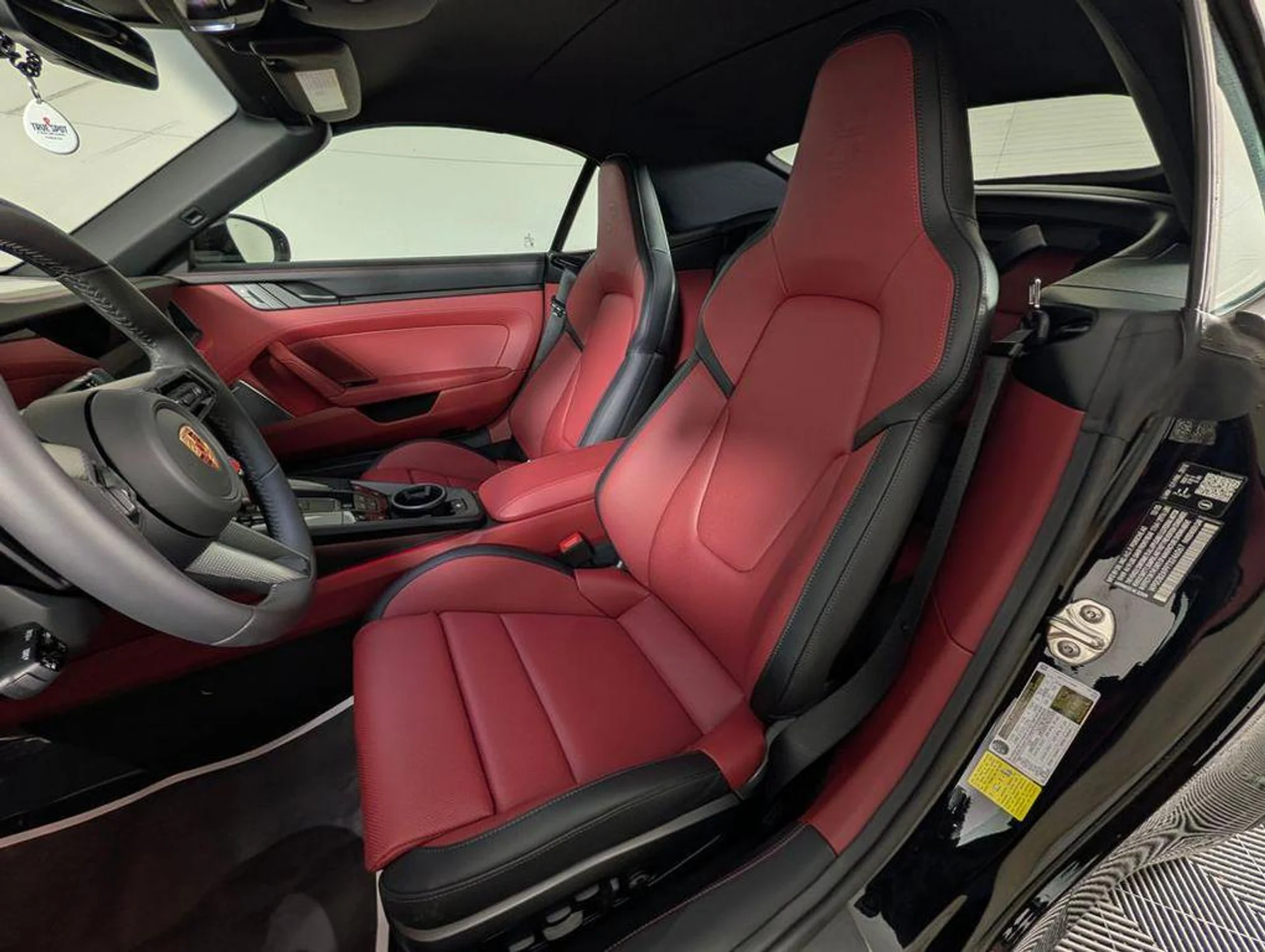 mph004_1649480759_HM_LXBC_Urj_O2_R9b5_jv_N2_UPD_1_QU_eca33b0ec4