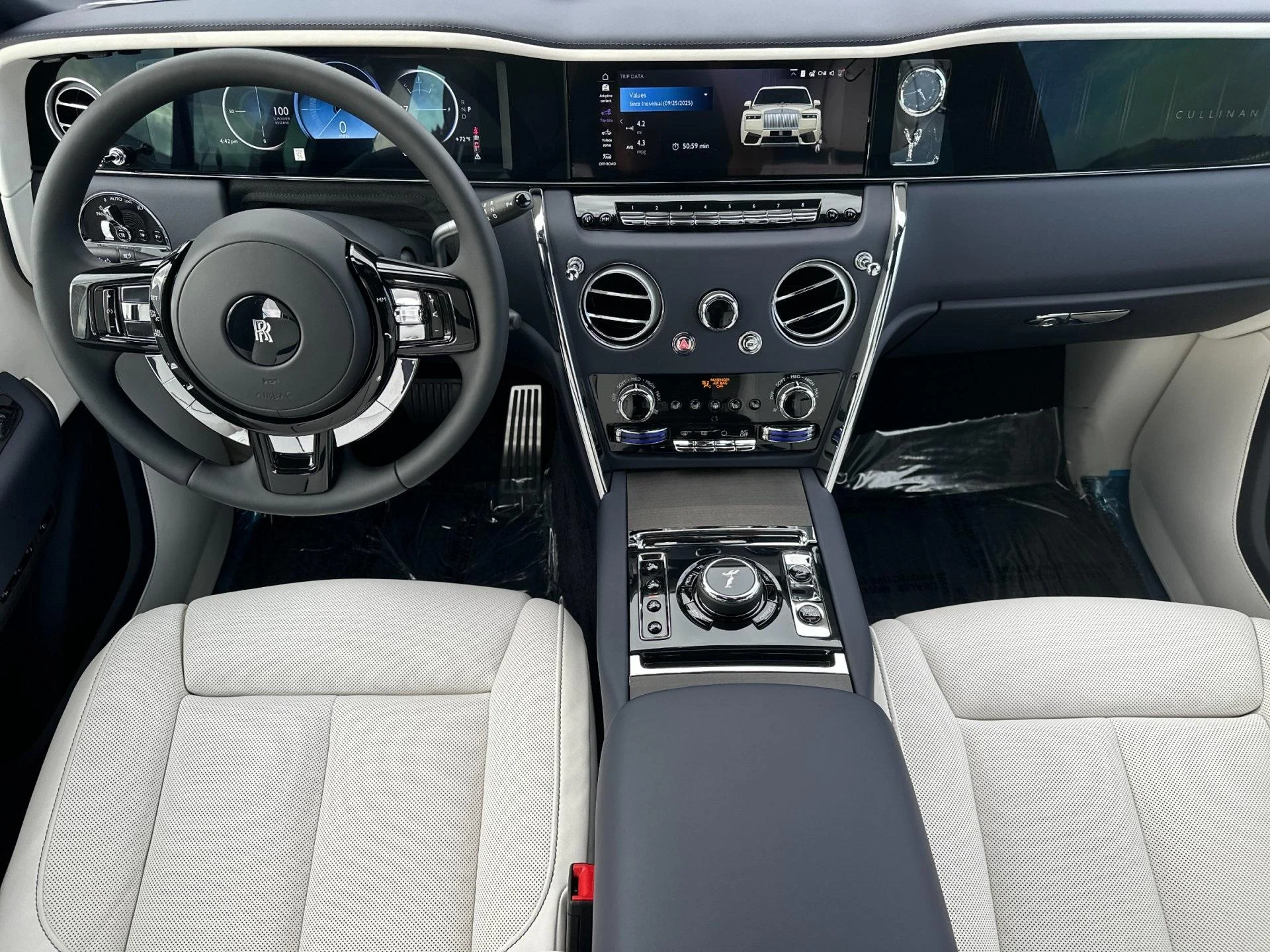 mph004_1650435046_New_2026_Rolls_Royce_Cullinan_1759336342_e43496e958