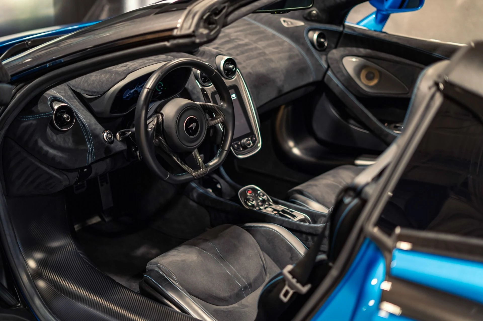 mph004_1658443914_Used_2020_Mc_Laren_600_LT_Spider_MSO_Ludus_Blue_308000_MSRP_1779204636_38249d07a6