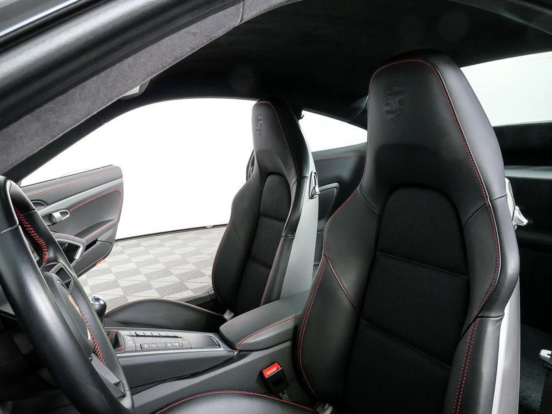 mph004_1660342178_r_Zdllu_Zt_3_D2b_Oz_P_Cx_Yi_B0_Id_Y90_d40854831d