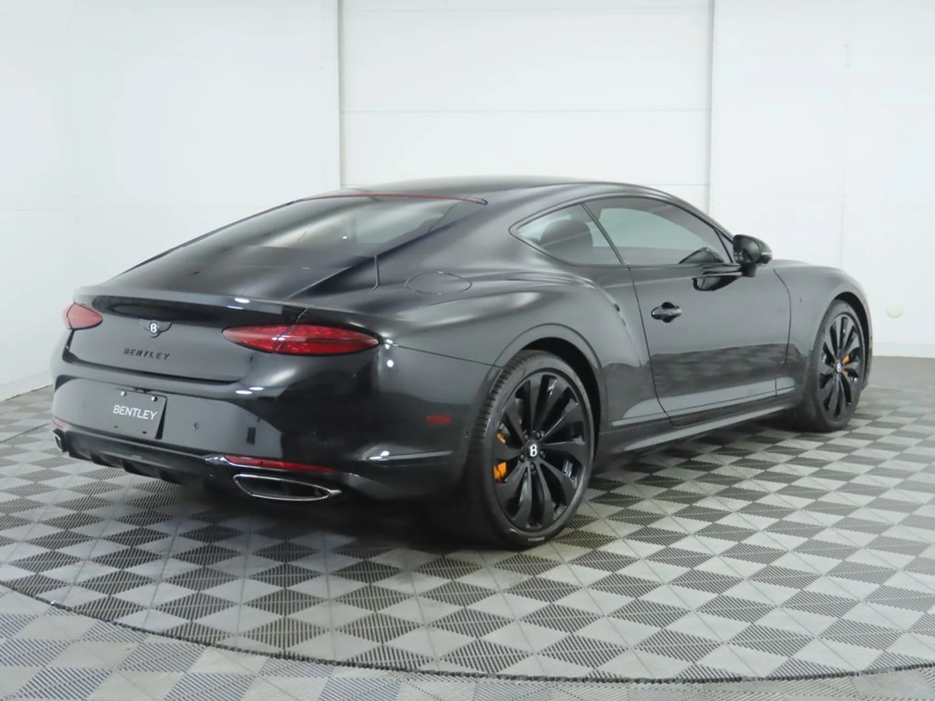 mph004_1660922707_new_2025_bentley_continental_gtblackeditioncoupe_8119_22910188_5_1024_eb484fdfc4