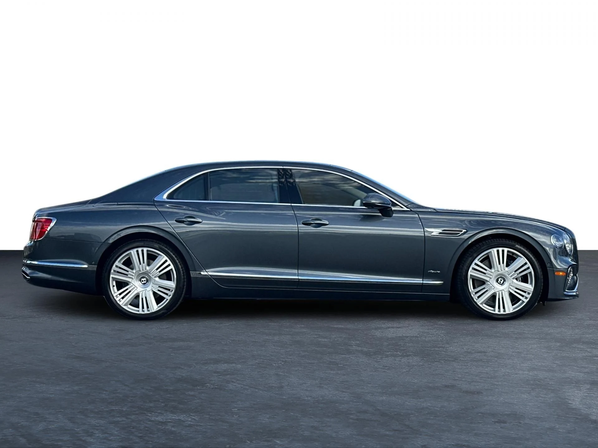 mph004_1663075280_New_2026_Bentley_Flying_Spur_1760604610_b8a8c9dff9