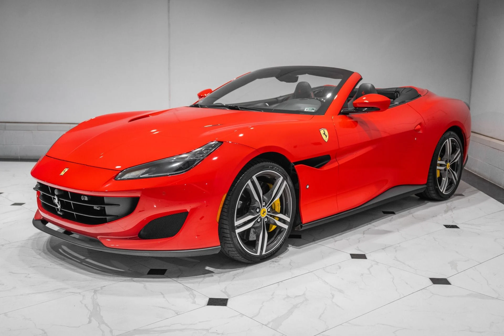 mph004_1665257286_Used_2019_Ferrari_Portofino_1780718307_930d34ce50