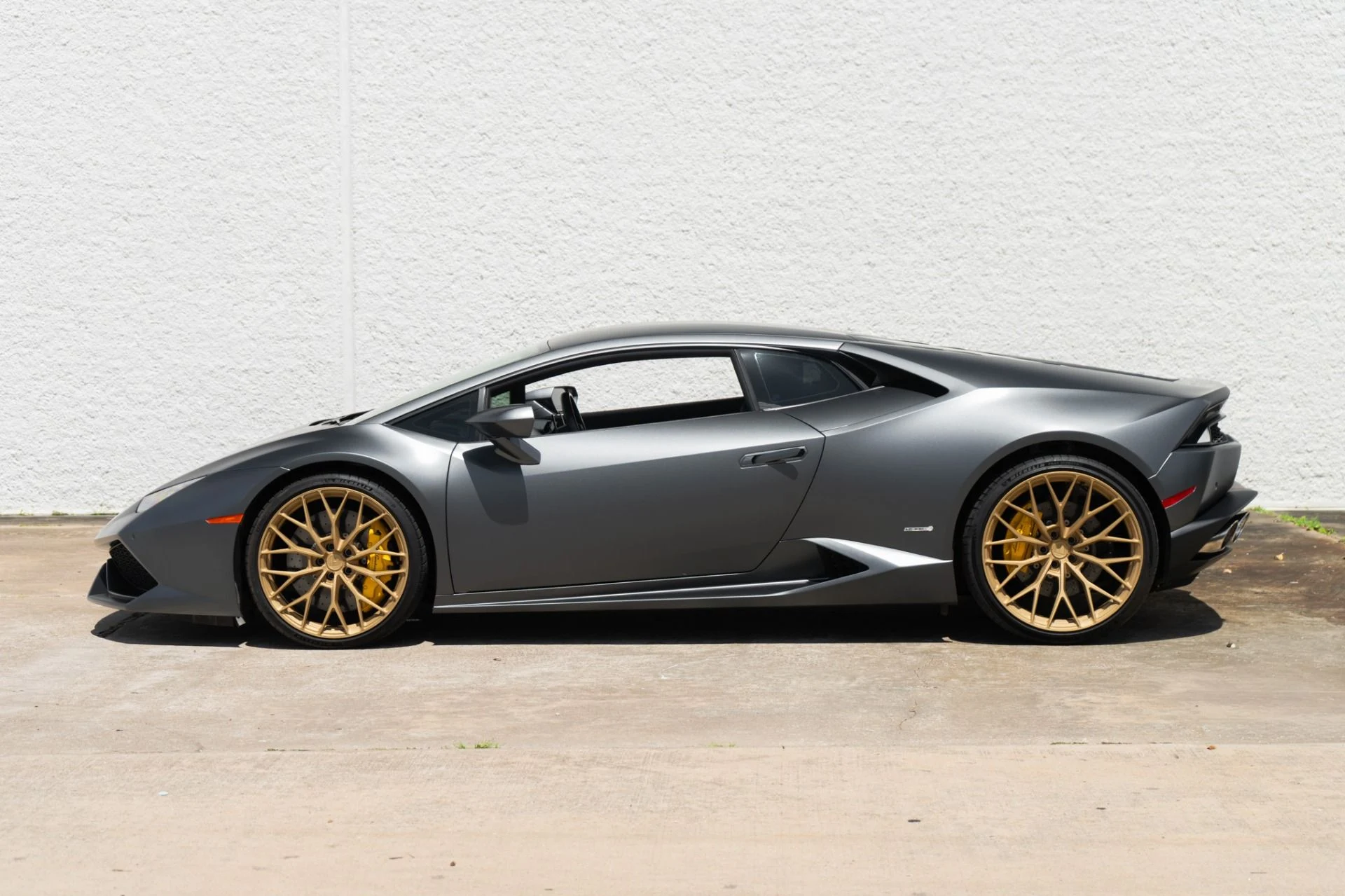 mph004_1668419406_Used_2015_Lamborghini_Huracan_LP_610_4_1779833473_39aec266ad
