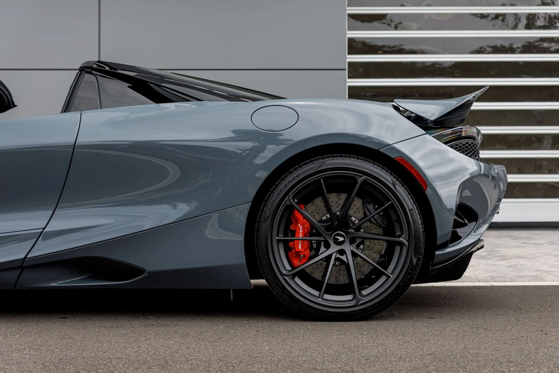 mph004_1669099175_579_p5_l_70fc79da03