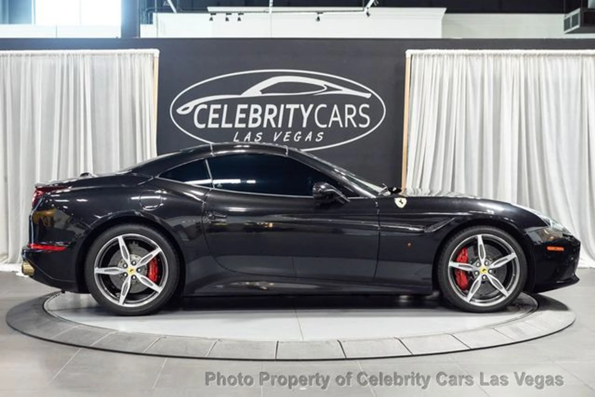 mph004_1669351457_used_2017_ferrari_california_t_convertible_9707_23074635_9_640_347fe8fbb2