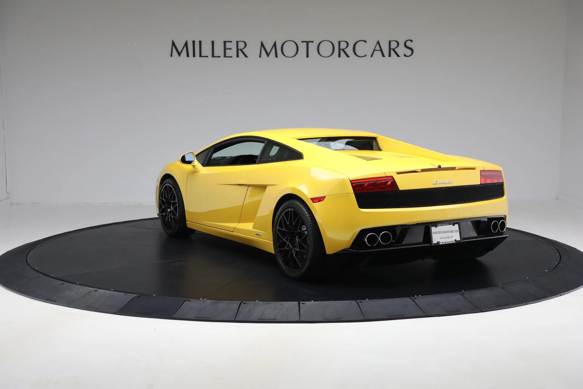 mph004_1674609166_Used_2011_Lamborghini_Gallardo_LP_550_2_0349ae643a