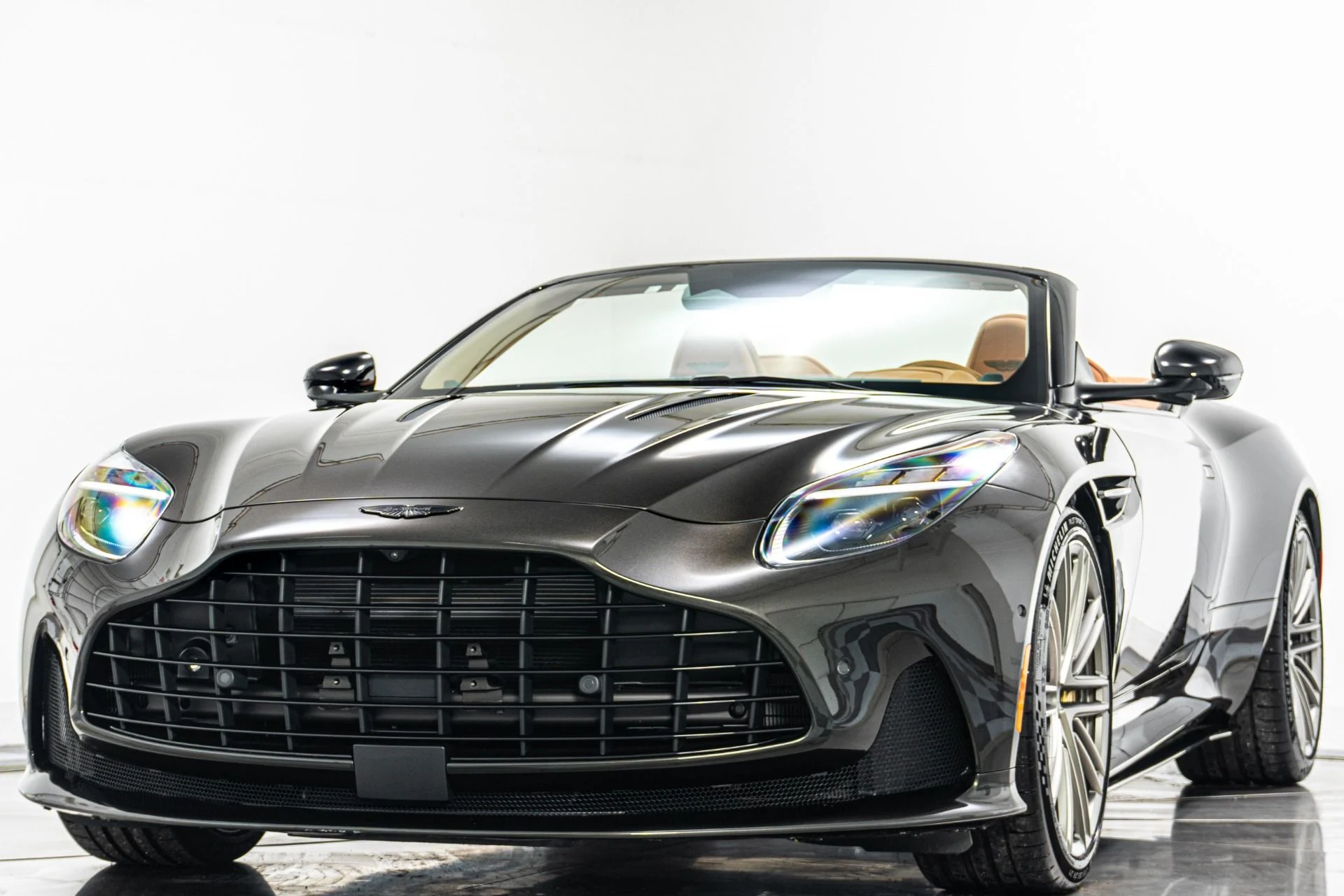 mph004_1682074808_Used_2024_Aston_Martin_DB_12_Volante_Low_Miles_86_K_in_Options_Gorgeous_Color_Combination_1774375825_5e916975bc