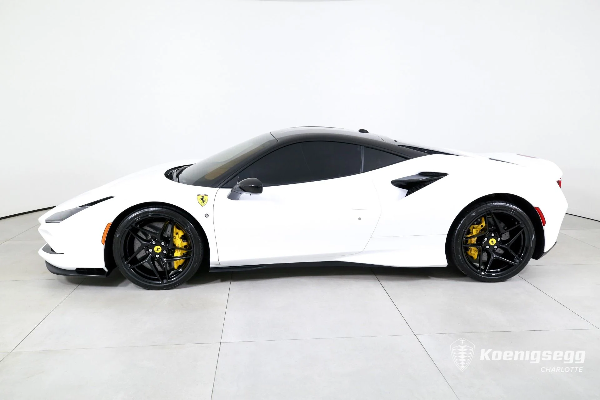 mph004_1684080435_Used_2020_Ferrari_F8_Tributo_1761085808_7bcc86244f