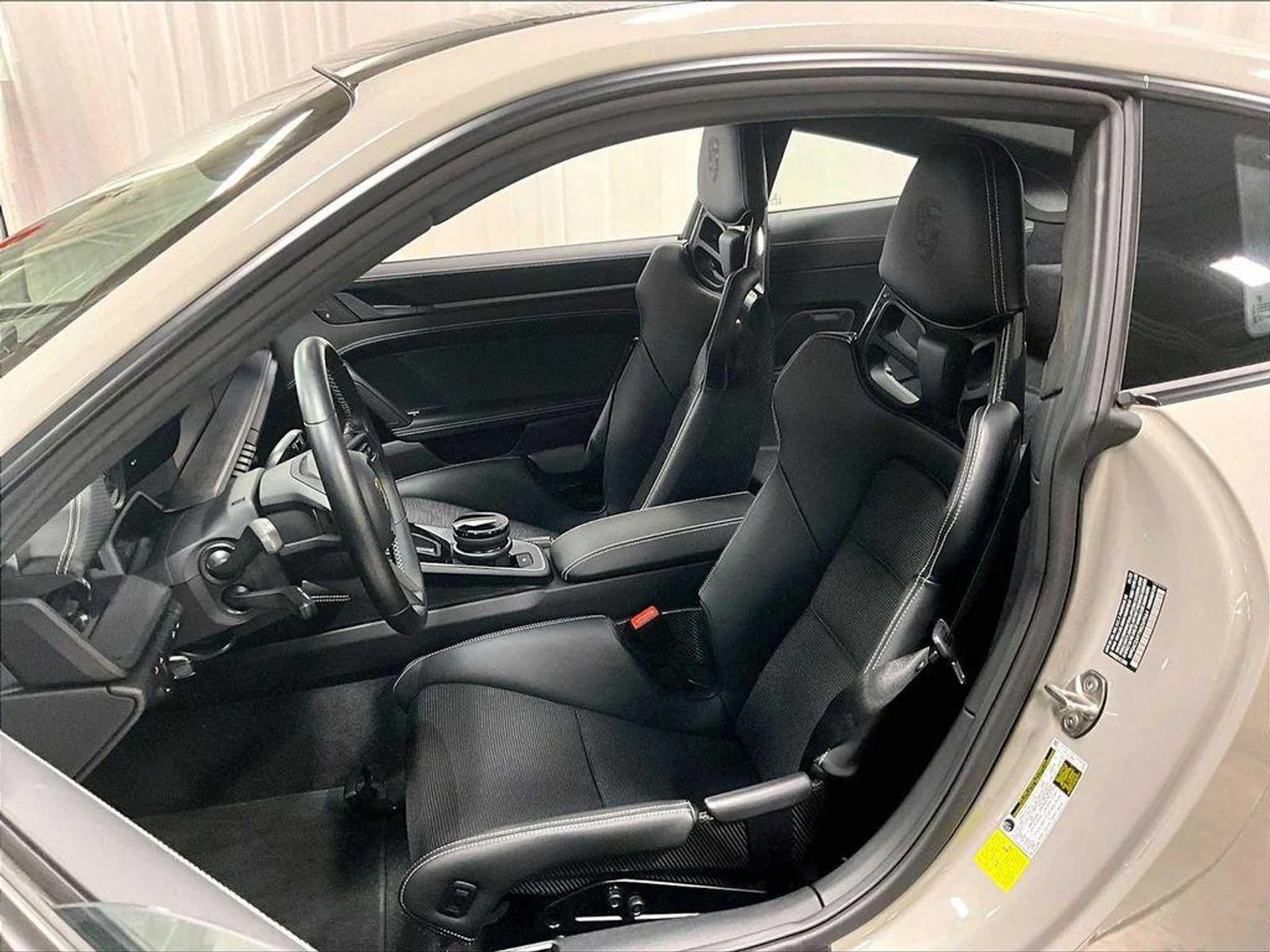 mph004_1691557635_w_R_Vi_Gk_Nnru_Yf_Qg_Hm_Z_Ca_Tag_1d4_f530c0b22c