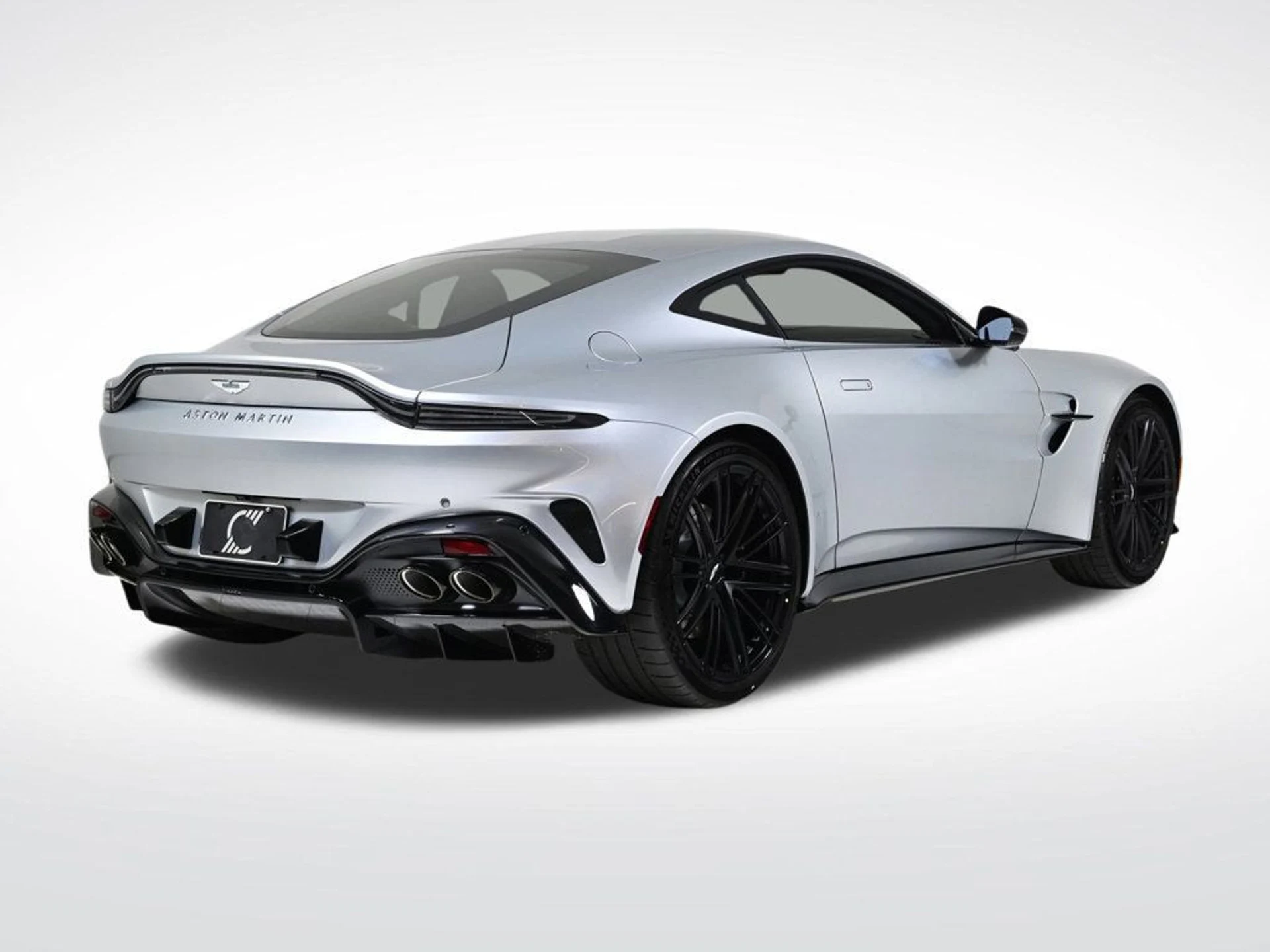mph004_1698600729_new_2026_aston_martin_vantage_coupe_11350_22934413_5_1024_522b1e88c1